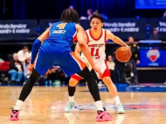 发展联盟次战仅3分，河村勇辉还想当亚洲第一控卫吗？

河村永辉迎来了发展联盟的第