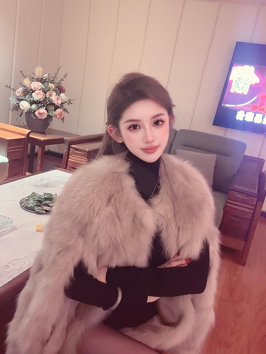 滚烫的真心会把你烫坏 所以要藏起来