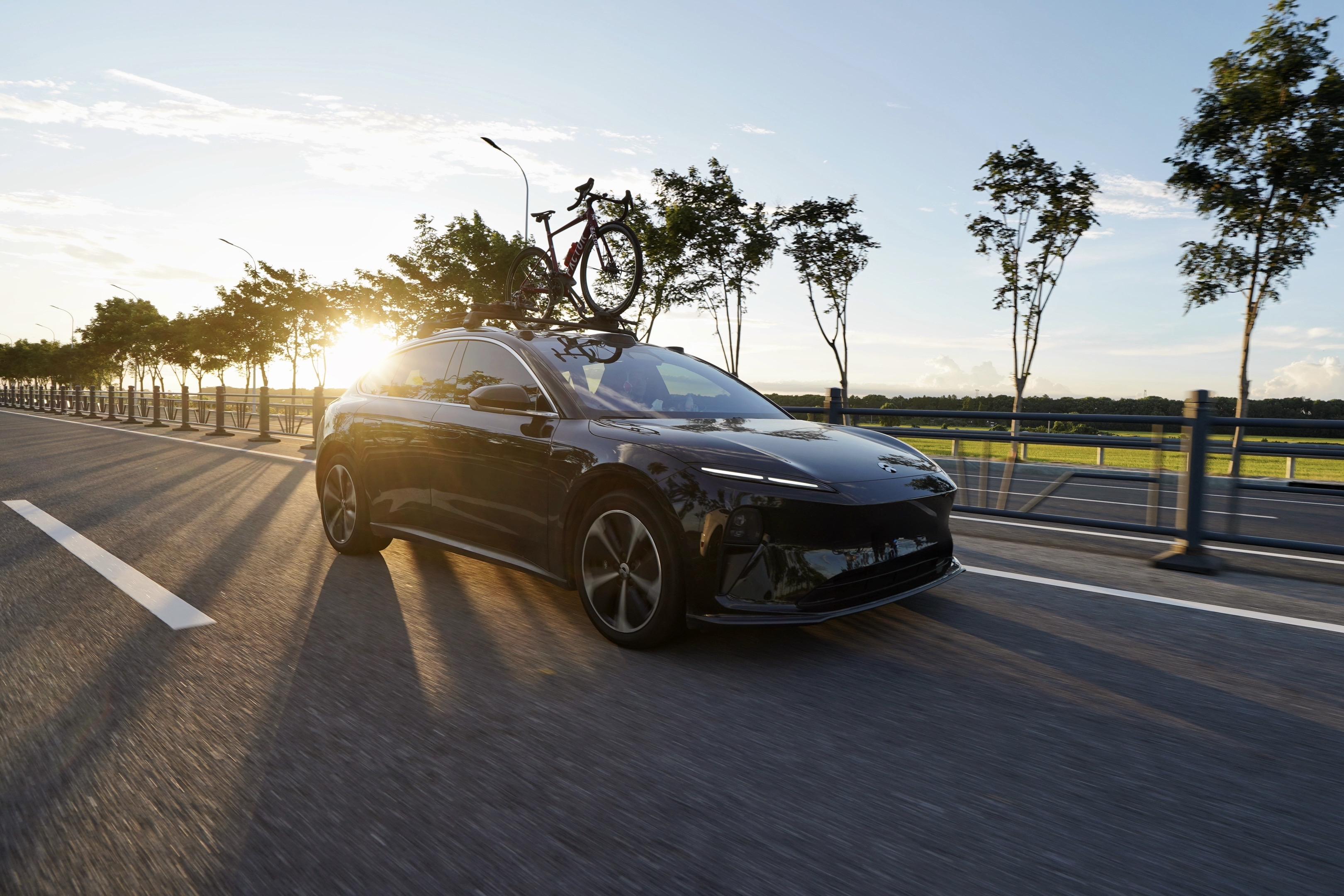 蔚来 + 旅行车 = 一种生活态度。