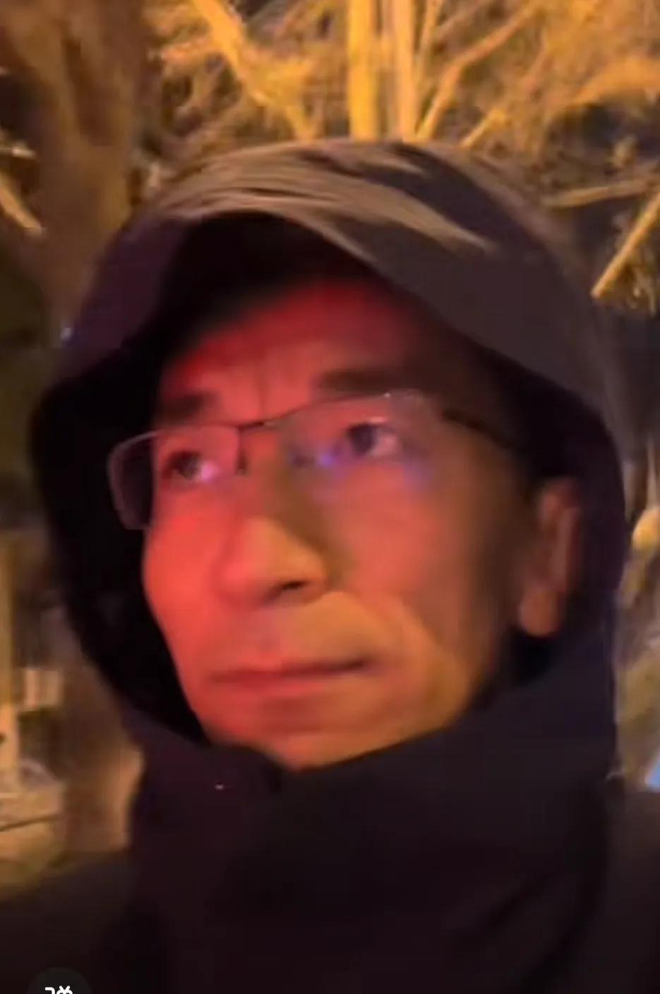 东方小孙今日发了在路上走的视频，问候大家今天吃饺子了吗，我还在东方甄选，东方甄选
