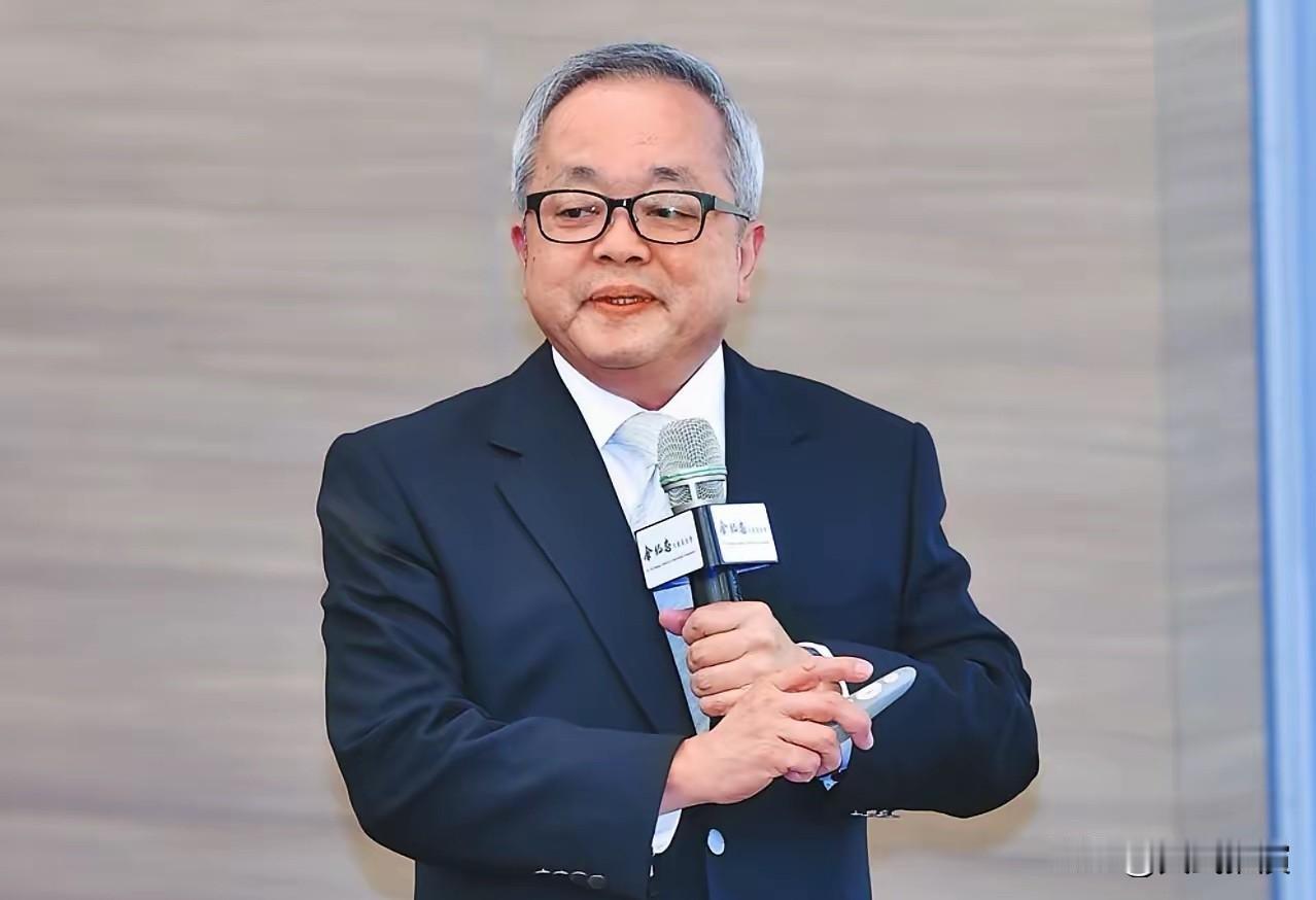 台湾地区行政机构前副负责人施俊吉昨天表示：“台湾付出许多代价，但是赖清德（“出访