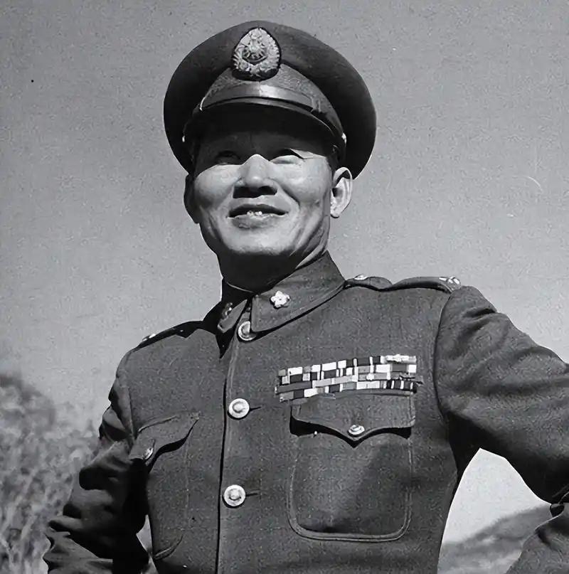 [微风]1953年朝鲜停战后，胡宗南在台湾大笑：美国人也打不败彭德怀啊！
 
（