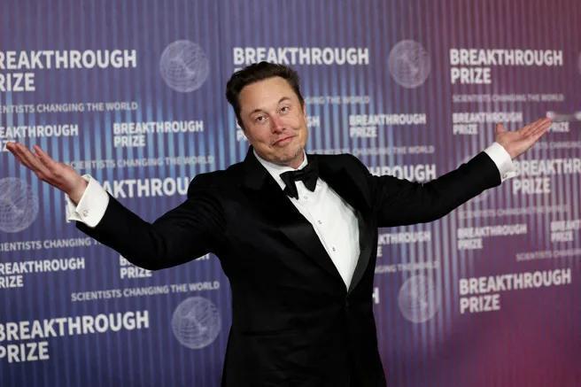 2025年终盘点：马斯克的“画饼”清单，无一按时兑现


随着2025年落幕，市