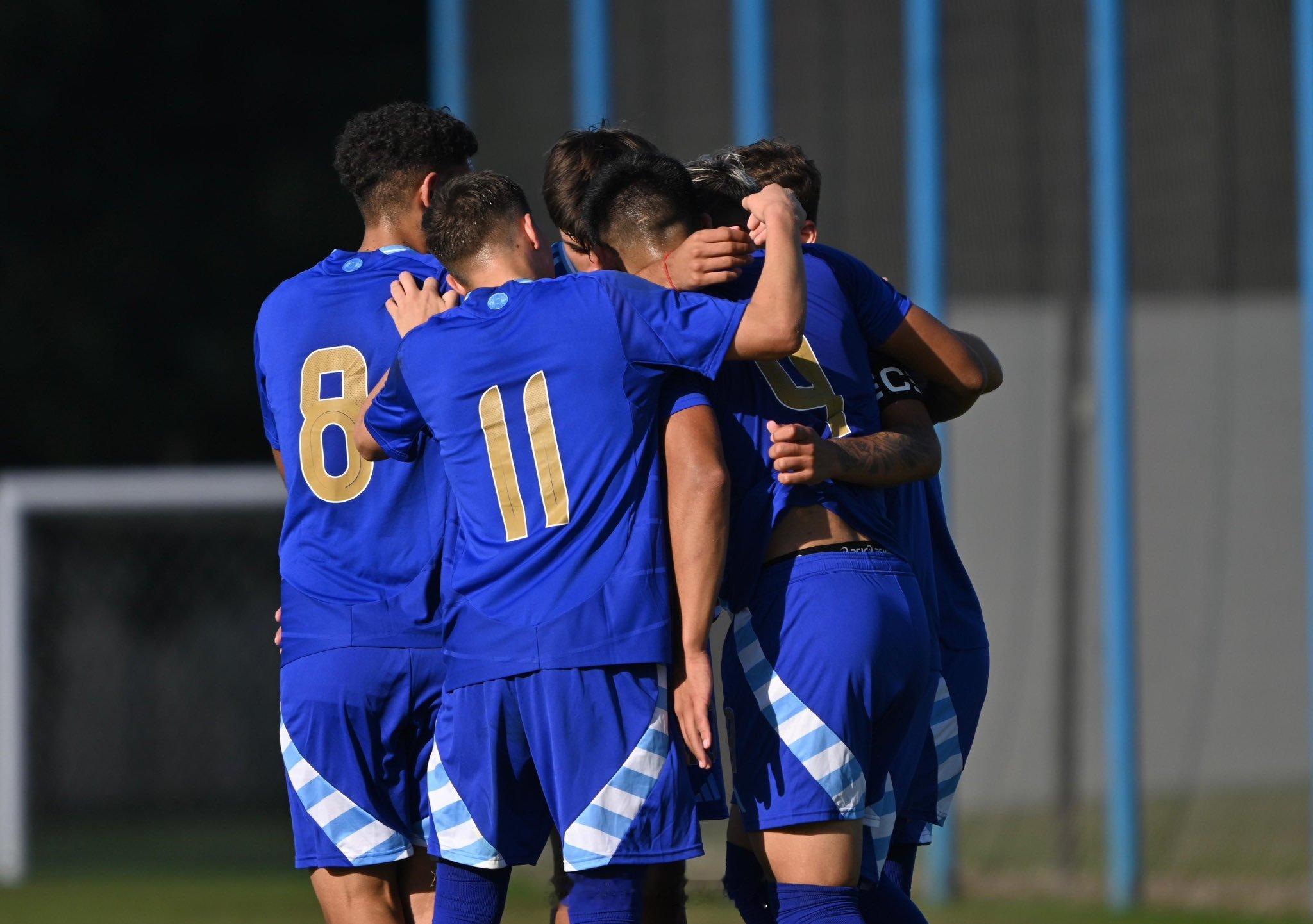 🇦🇷🇺🇸 阿根廷 U-16国家队在埃塞萨以 4-1 击败美国队。⚽️ 进
