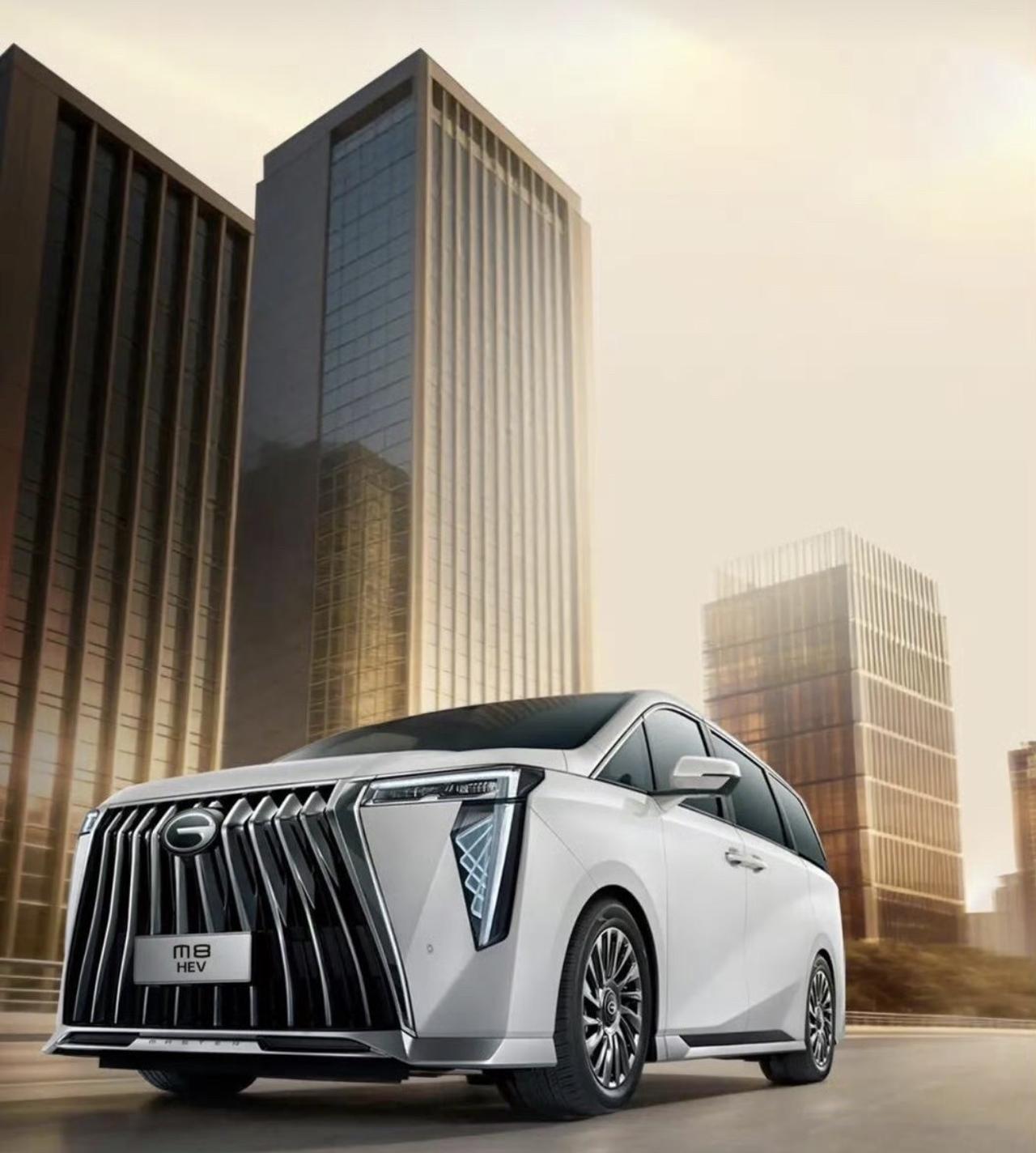 还在死守燃油车的，别嘴硬了，你大概率逃不出这十类人：

要么是钱包厚到不在乎油钱