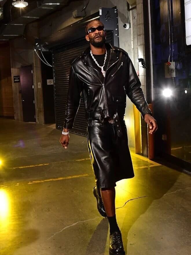 艾顿发IG：“与众不同的能量，就是自律”朋友，你可以与众不同，但你作为一个NBA