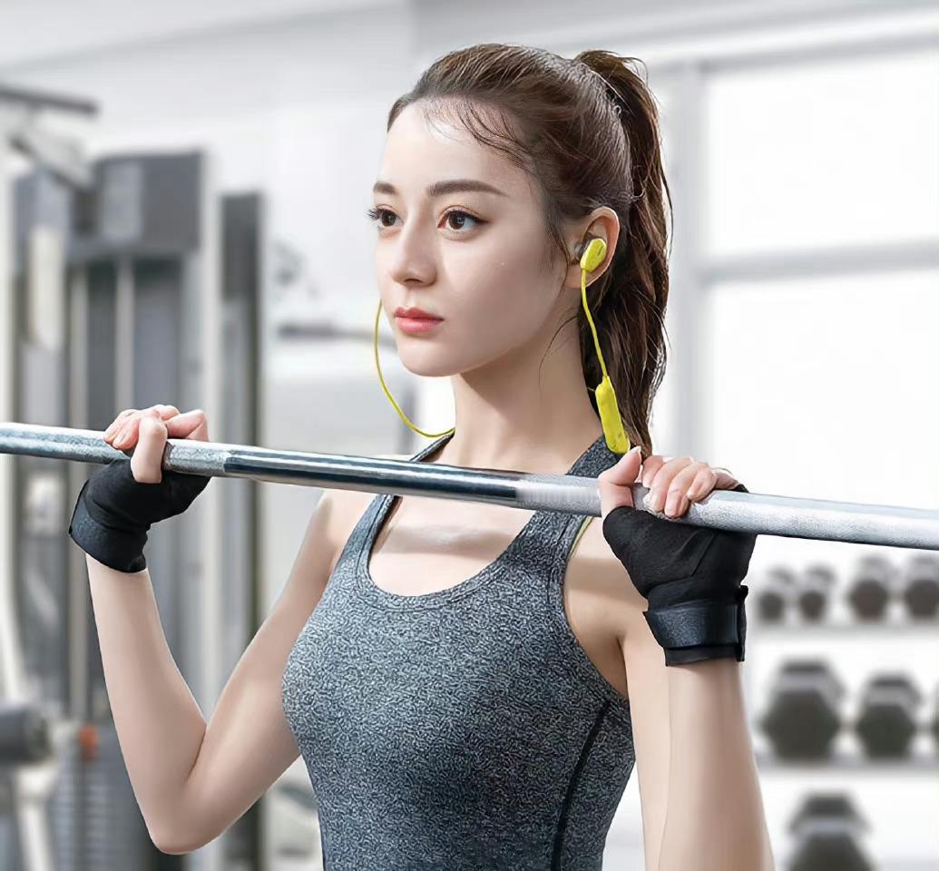 迪丽热巴钰珑 dlrb 迪丽热巴功夫女足 dlrb 迪丽热巴卫蓝“因为有了黑暗，