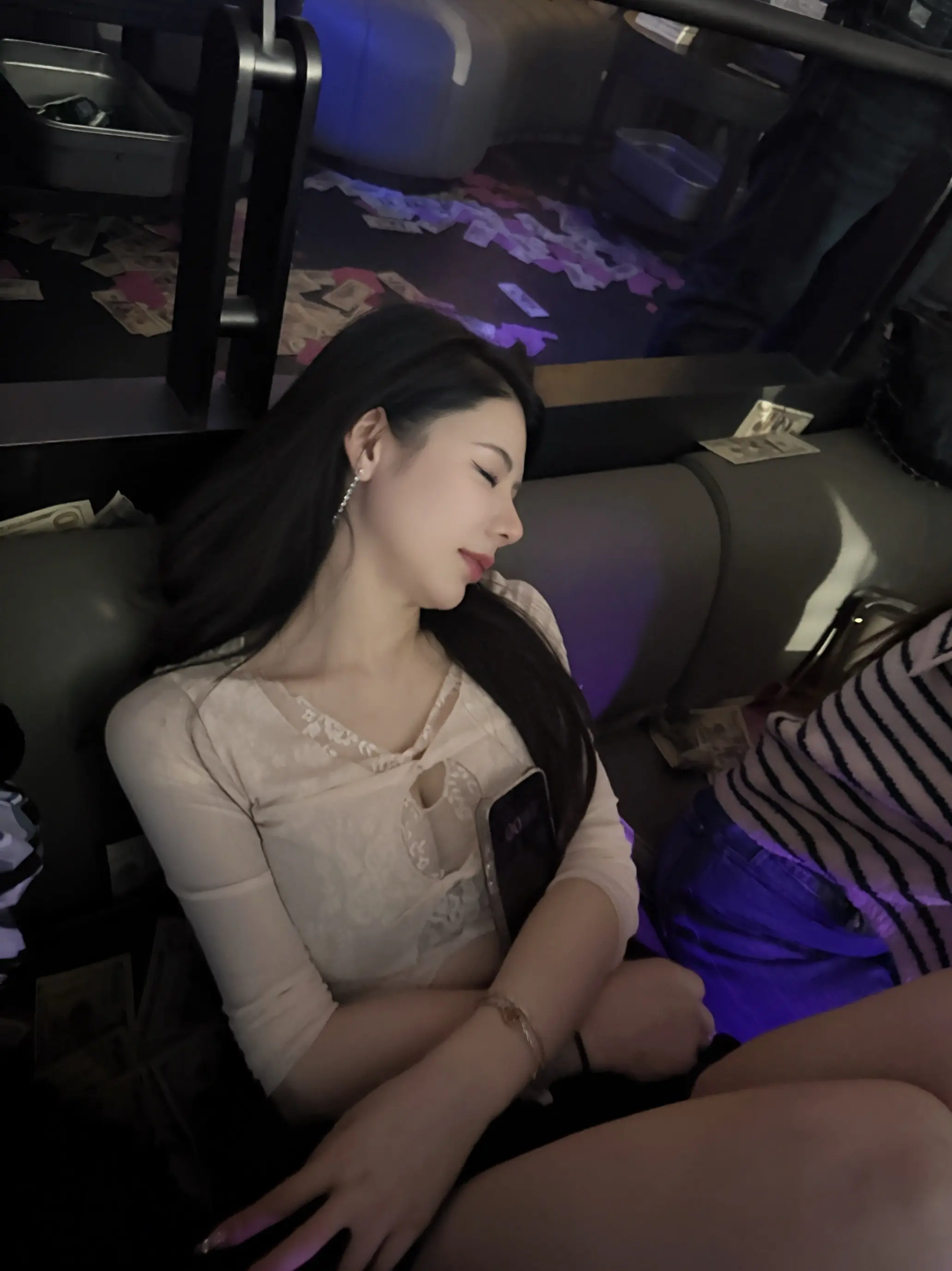 按照计划 我应该是一个又瘦又美又让人沉醉的女人 但是计划出问题了 我现...