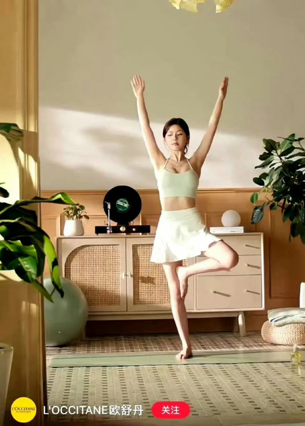 赵露思和鞠婧祎证明了身高的重要性 ​​​