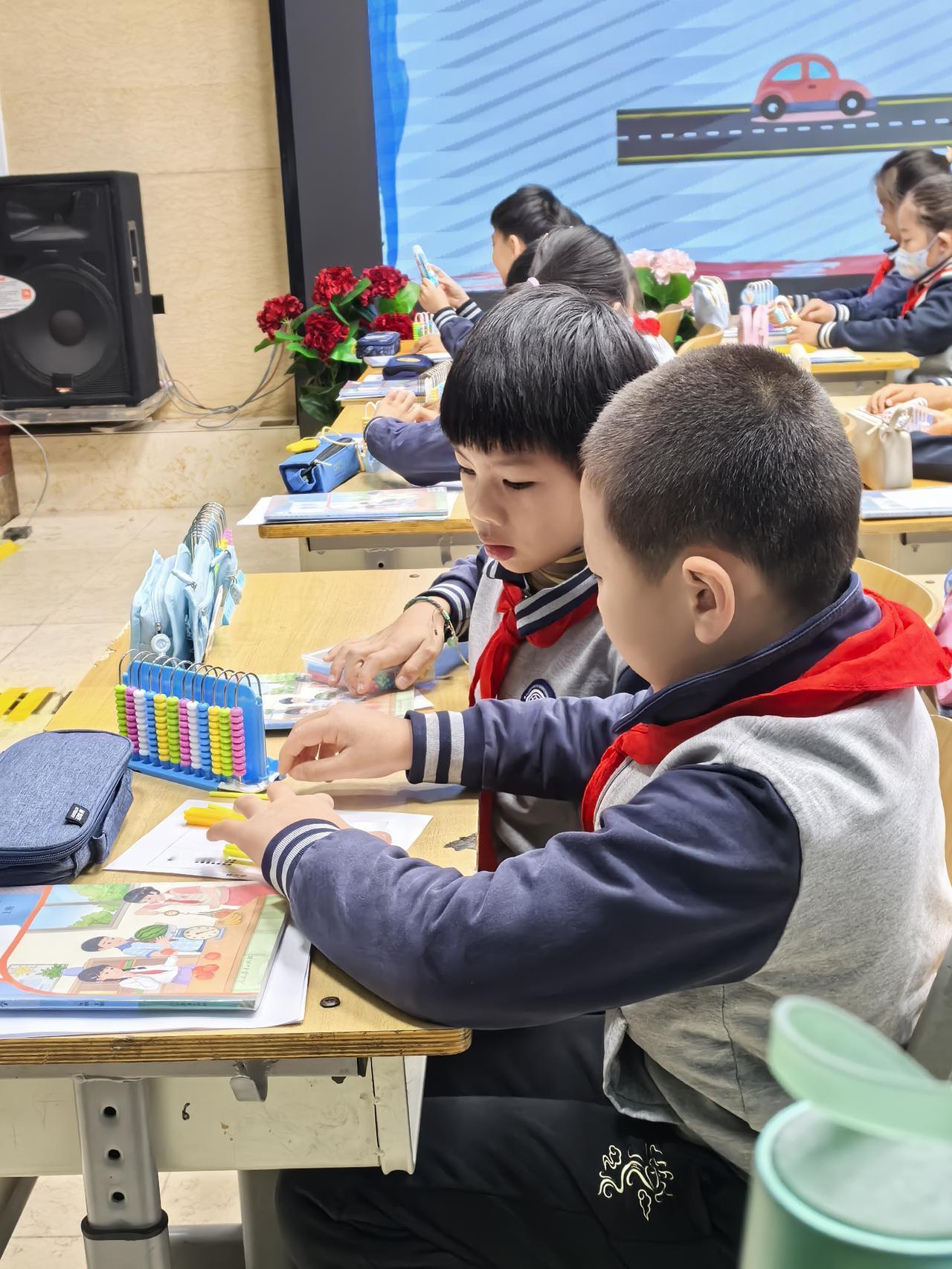 什么是真实问题解决？

真实问题解决是一种以“真实生活中的具体问题”为核心的学习