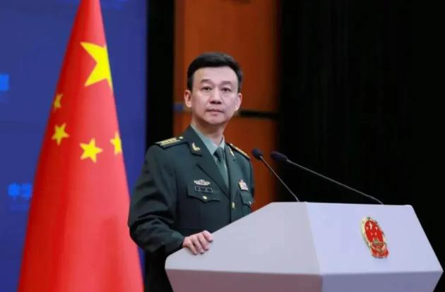 “从现在起，这片空域你们动不了！”1 月 10 日，美军 3 架 B-1B “枪