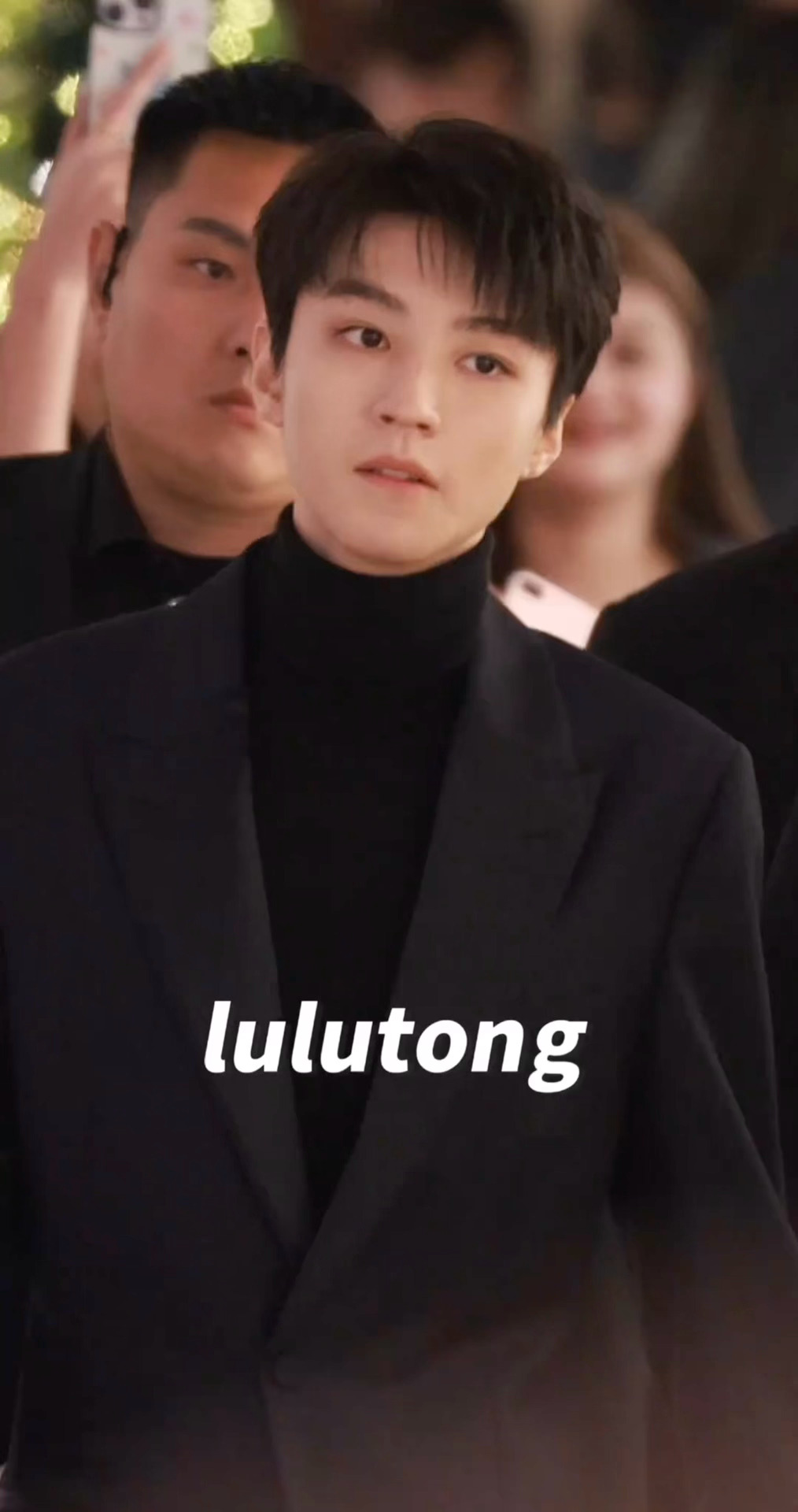 王俊凯完全是daddy级别