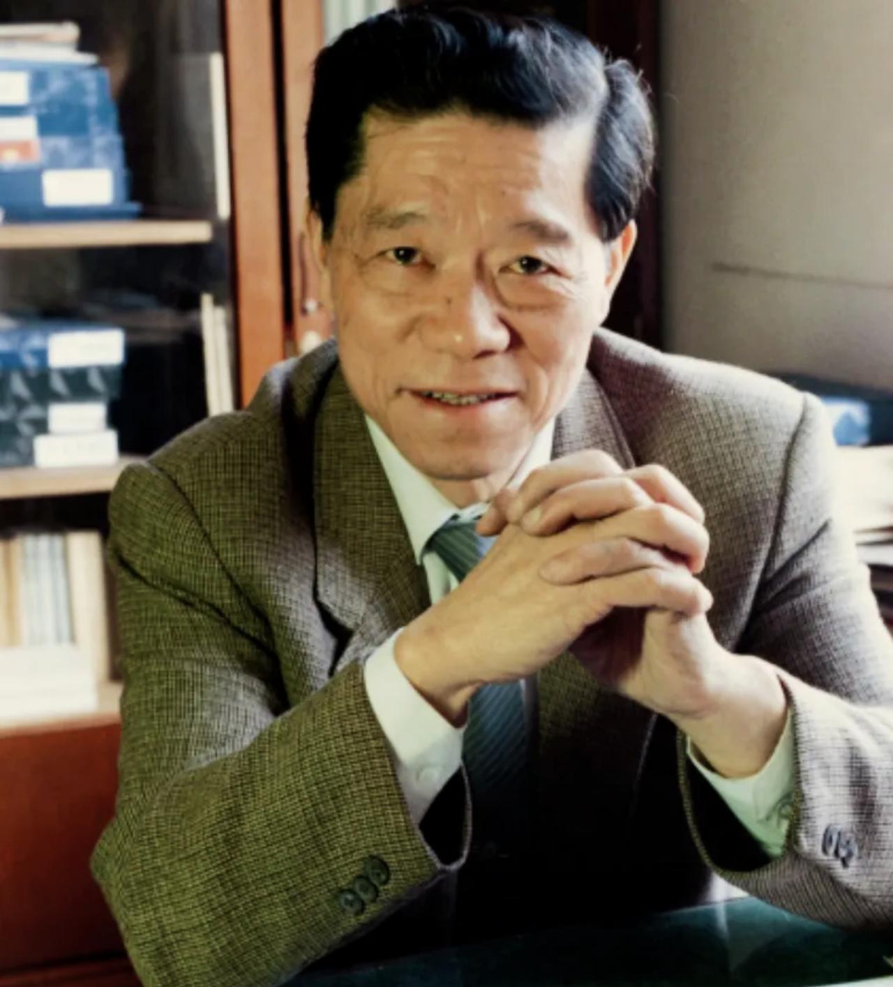 陈能宽（1923年4月28日—2016年5月27日），男，汉族，湖南省慈利县人，