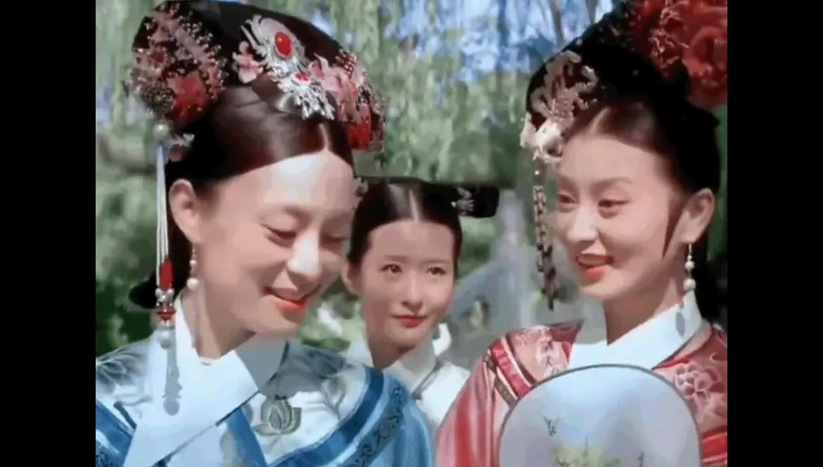 甄嬛传的光影美学真的绝了，如果不抢恩宠，春天赏花，夏天烧烤，秋天画荷，冬天看梅，