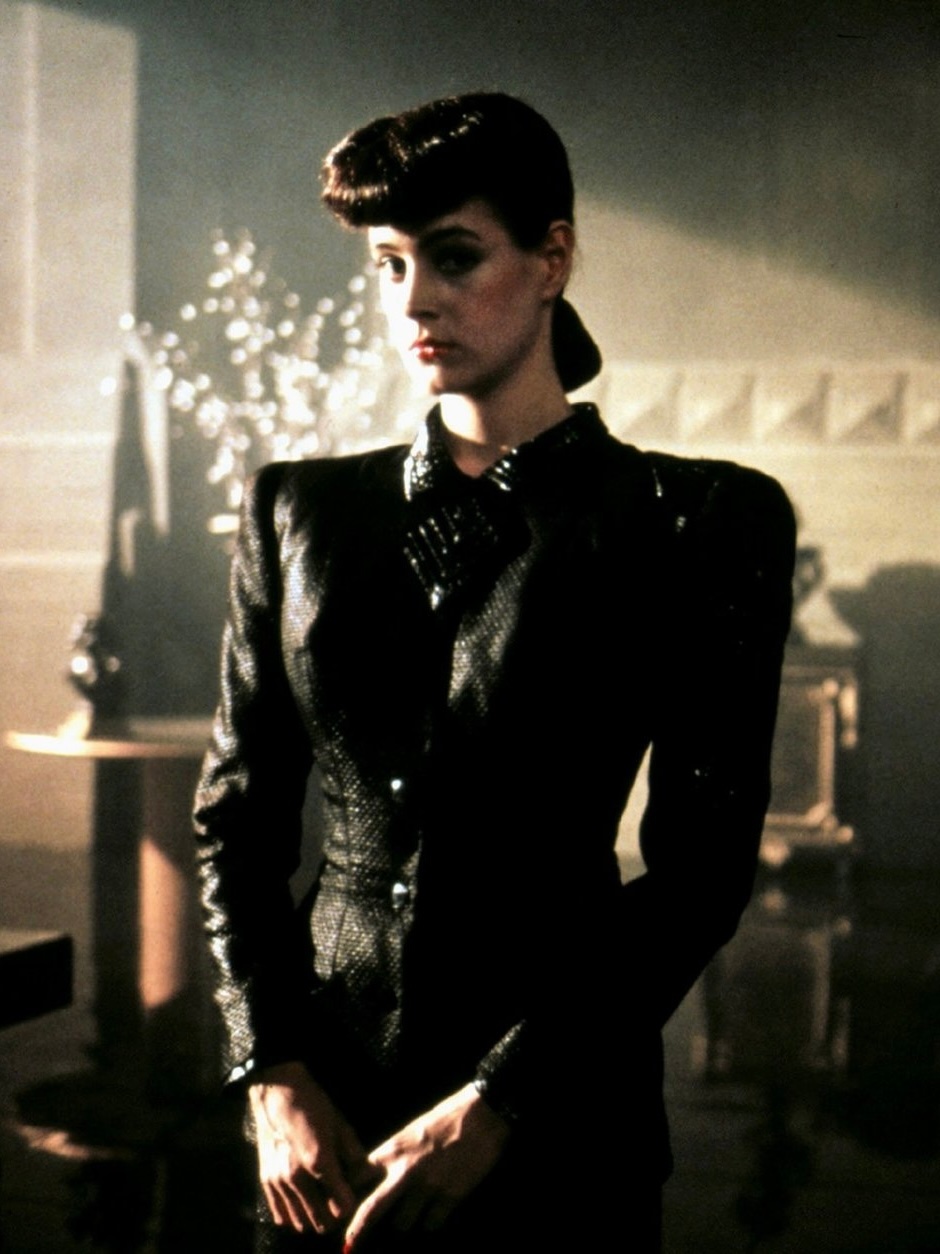 1982年，肖恩·杨在《银翼杀手》中的一幅肖像。仿生人的面孔写着比人类更幽深的心