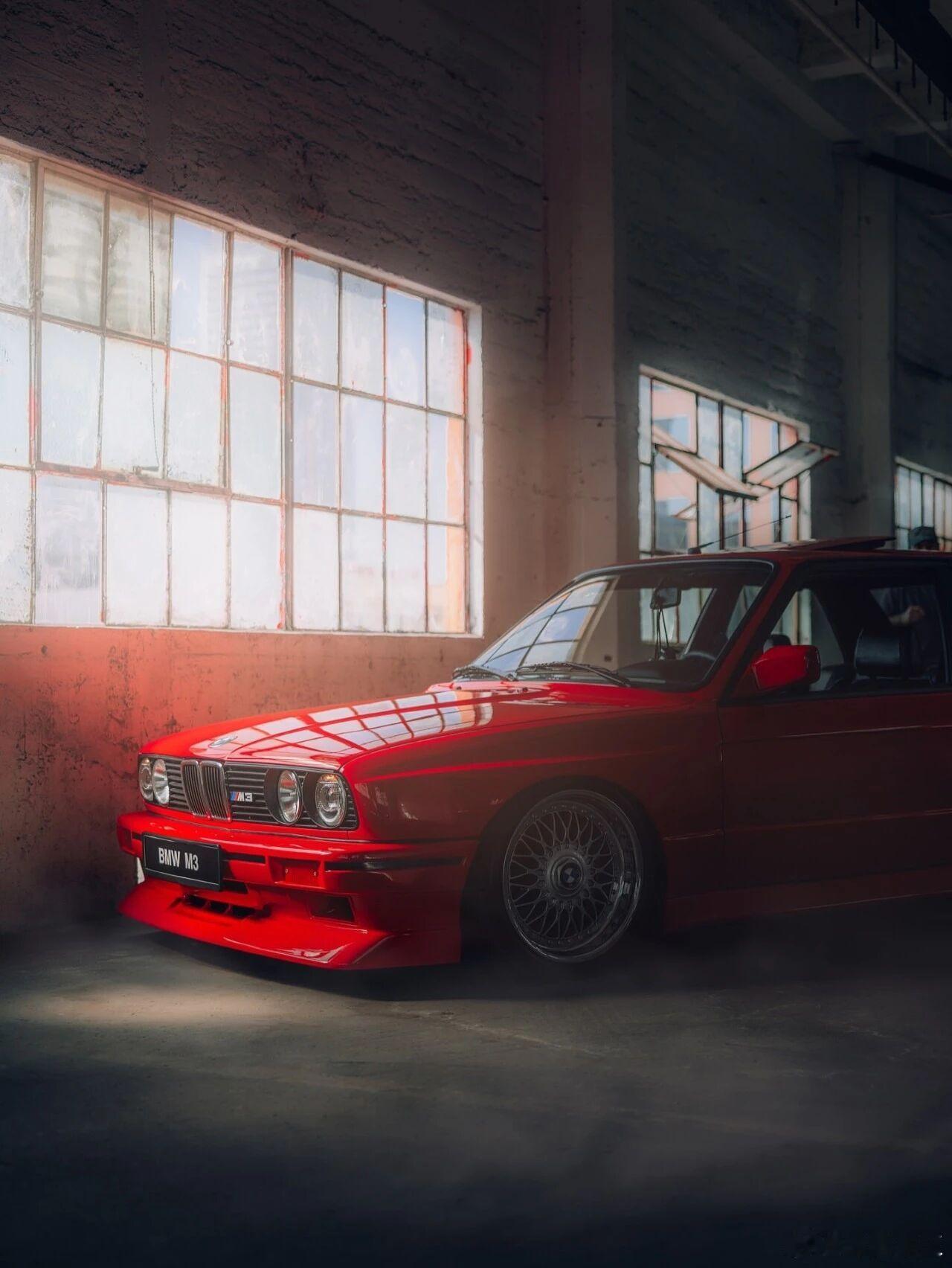 一句话核心：别只盯着车价，要把日后每年花的“养车钱”算进预算里。买车前，先算账：