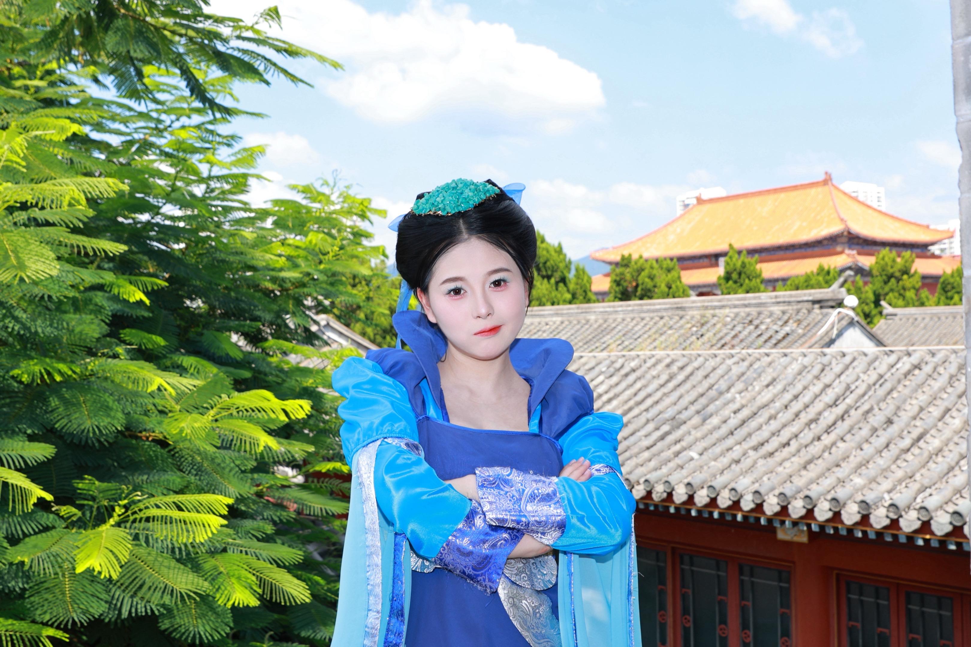 龙葵。千年不变，唯情而已