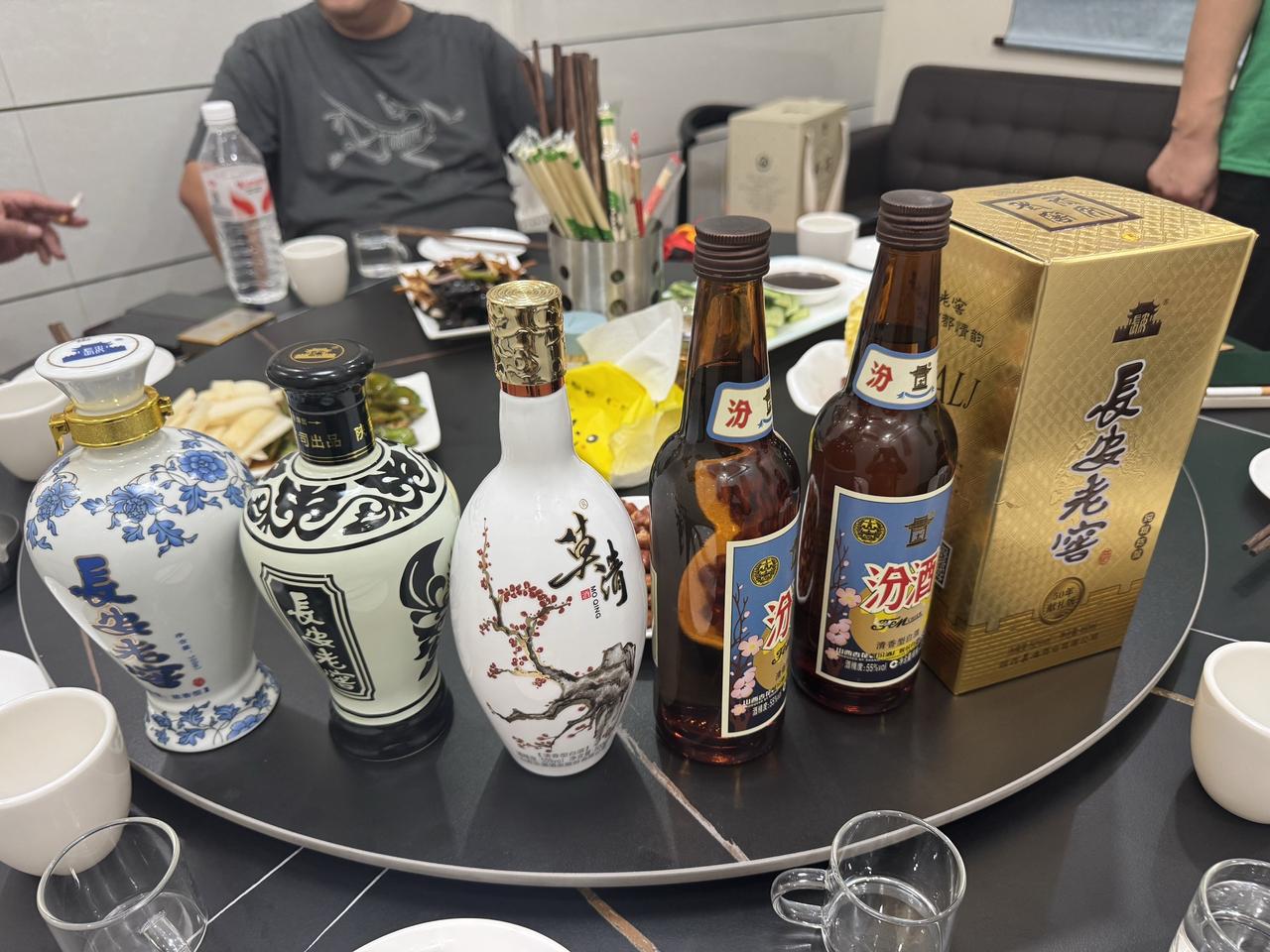 世界上怎么有这么好喝的东西？
能让你哭，让你笑，
让你忘掉烦恼！
压力大的时候，