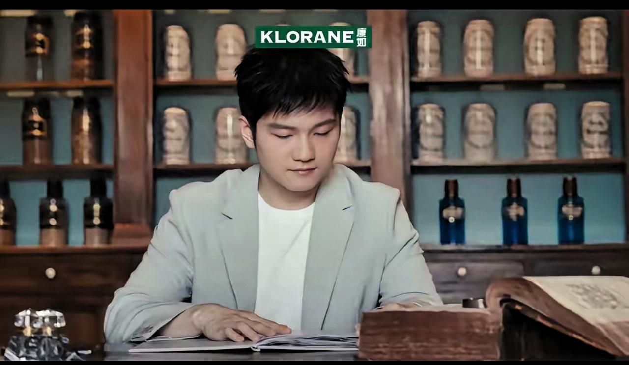 开心！樊振东平安回国，这条报平安的微博藏着他的小心思

太开心啦！樊振东终于平安