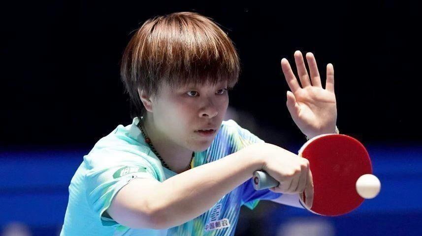 王艺迪这回真让我惊了！
今日WTT冠军赛首战，王艺迪3比0横扫梅谢芙。要知道40