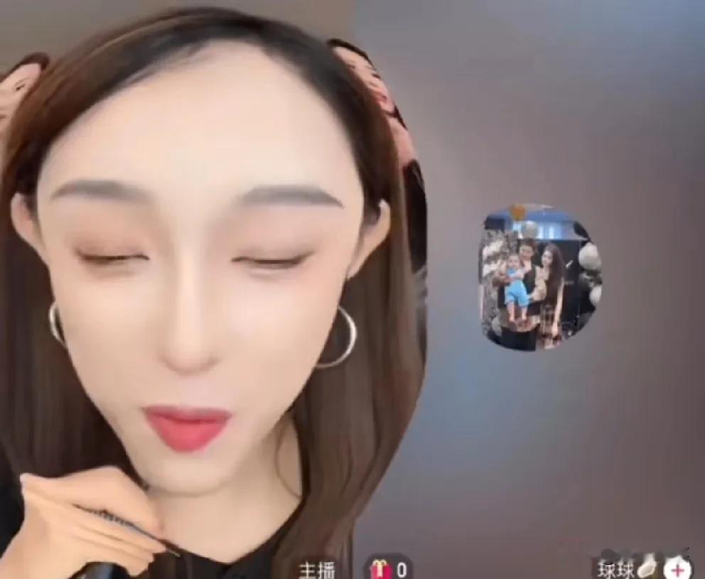 球球为娜美豪刷“帝王套”顶级礼物！

          今晚球球去娜美直播间连