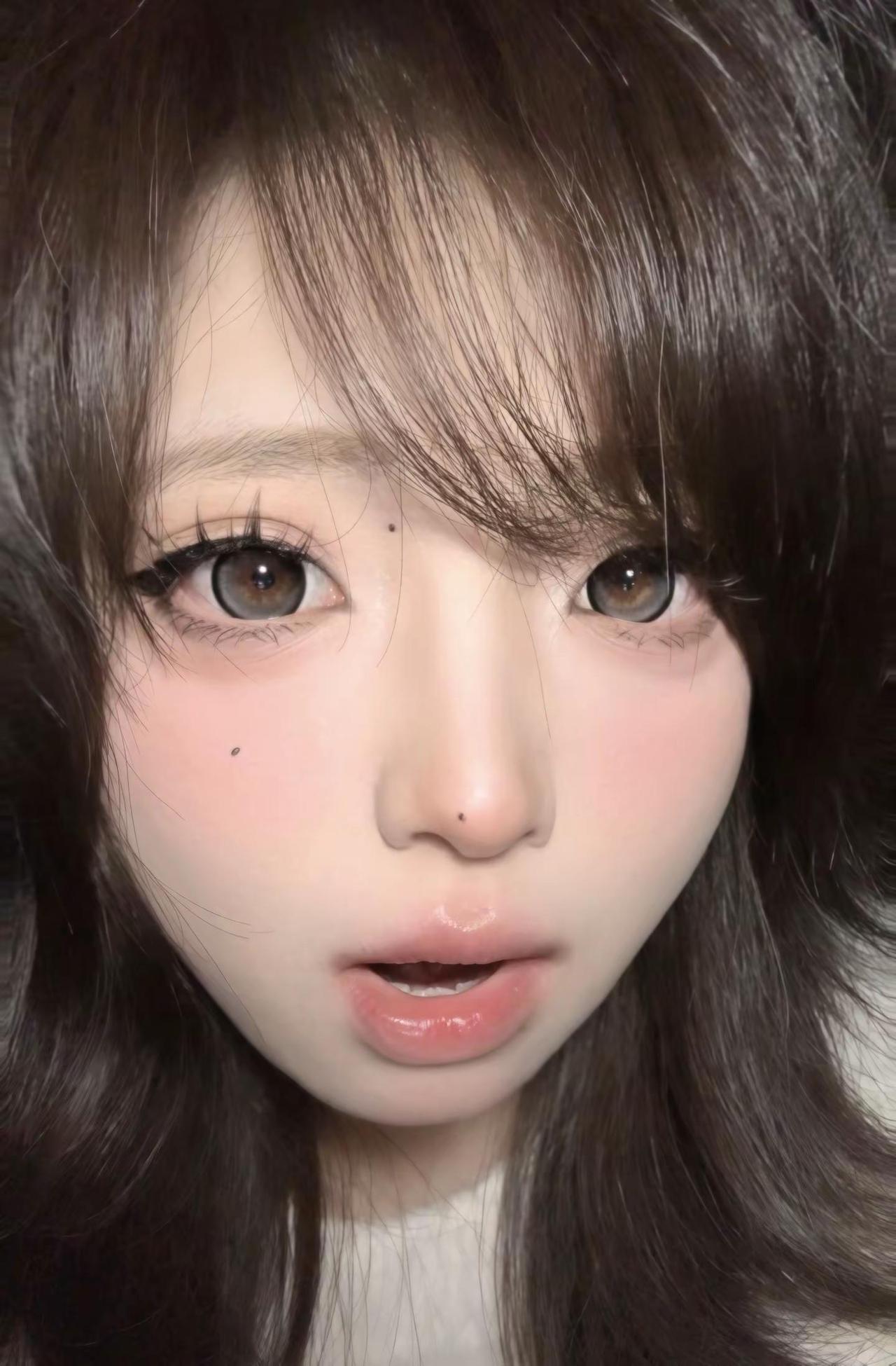 媳妇儿！o(≧▽≦)o.你把我的世界搅得一团乱还在这里萌萌的笑！萌妹 射手座 甜