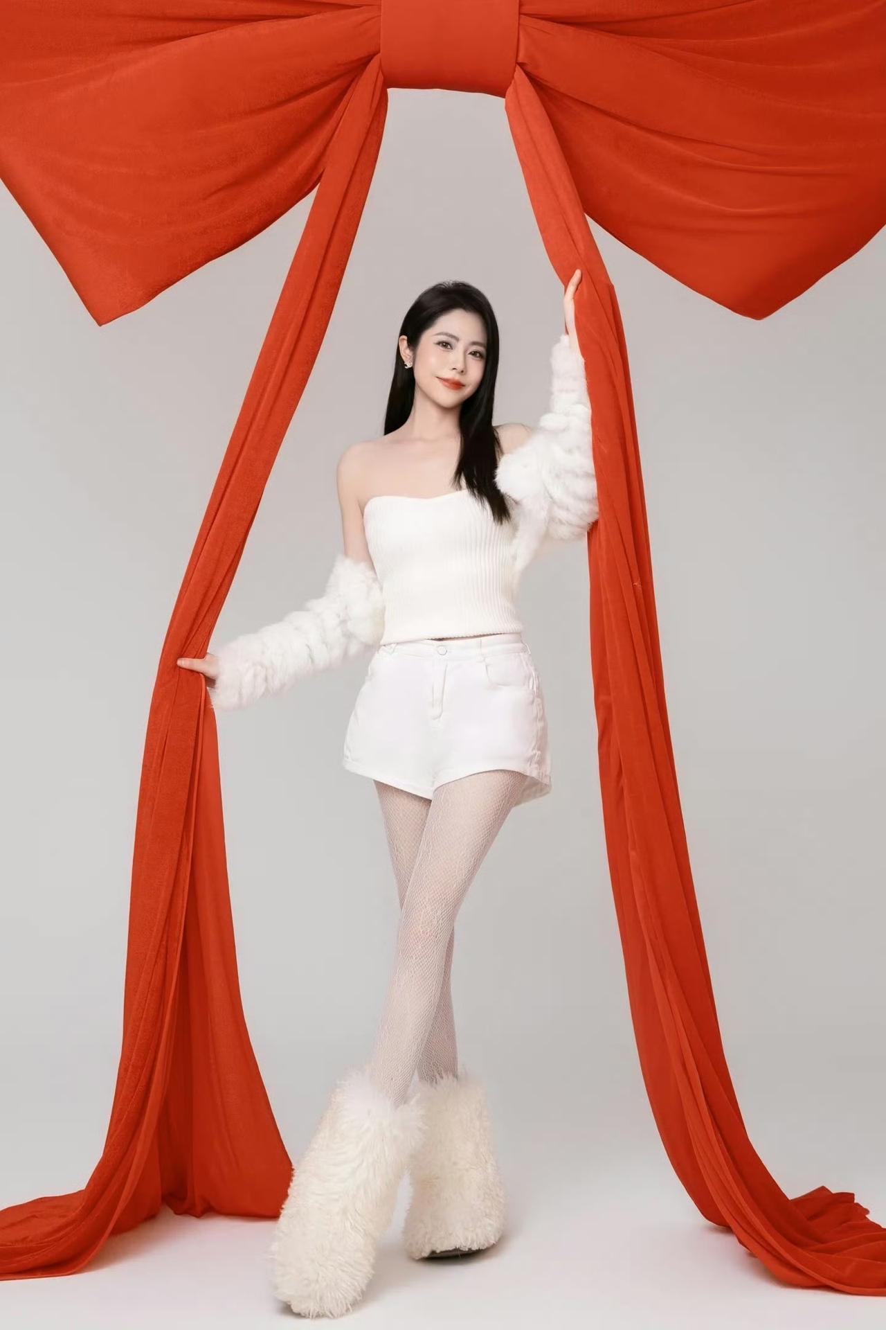 生活就像一场盛大的戏剧，我们在不同的舞台上扮演着各自的角色。
