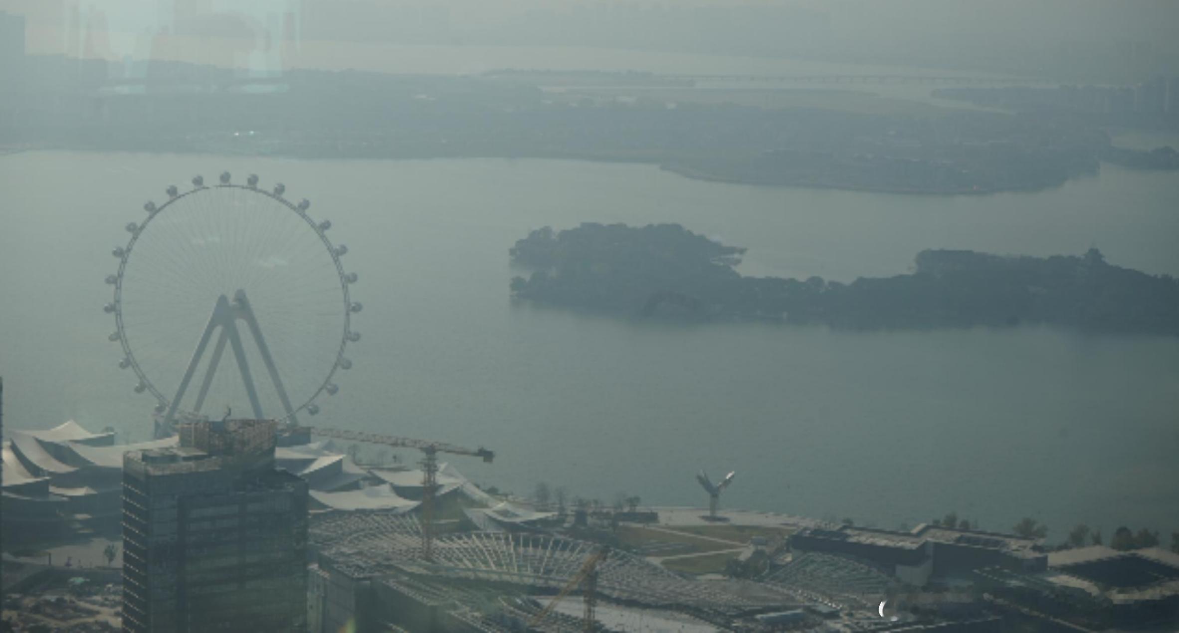 雾霾天 的悲剧 ，已经全力渲图了。。。。 