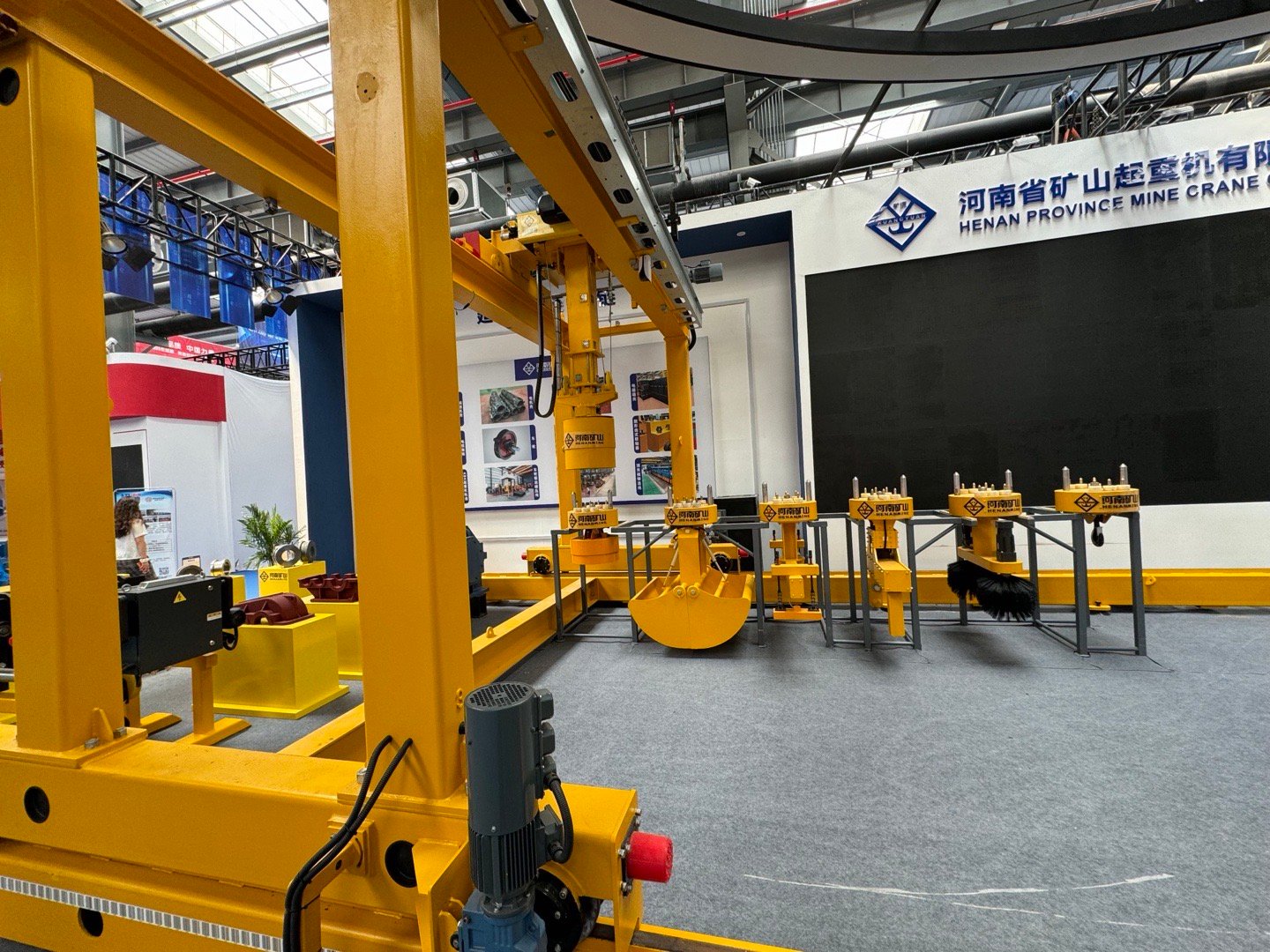 河南矿山我去过多次，今年照旧洒下了“红包雨”据红星资本局，河南省矿山起重机有限公