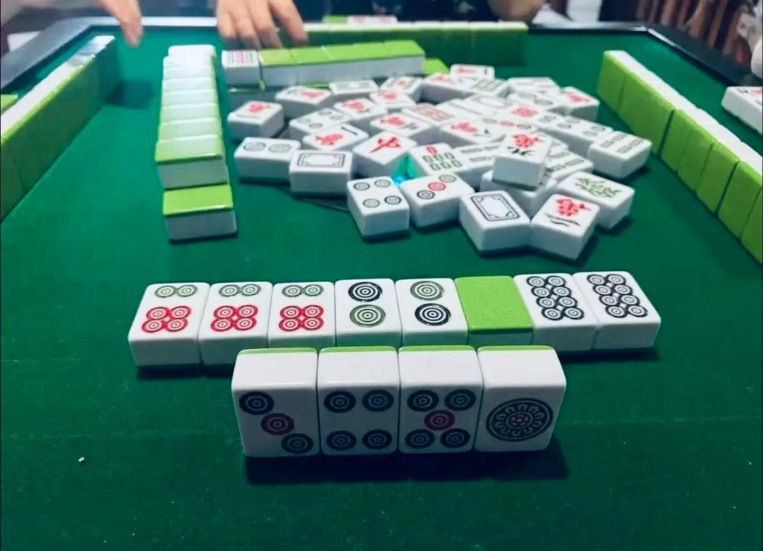 今天进行了修复，但差点意思，主要是下午冲高回落的走势，资金选择了低位方向，上午科