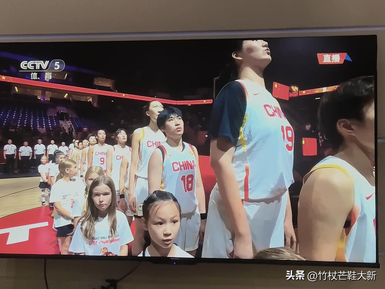 女篮世界杯，告诉我们，女人善变，篮球是圆的，果不其然。

今天凌晨中国女篮71: