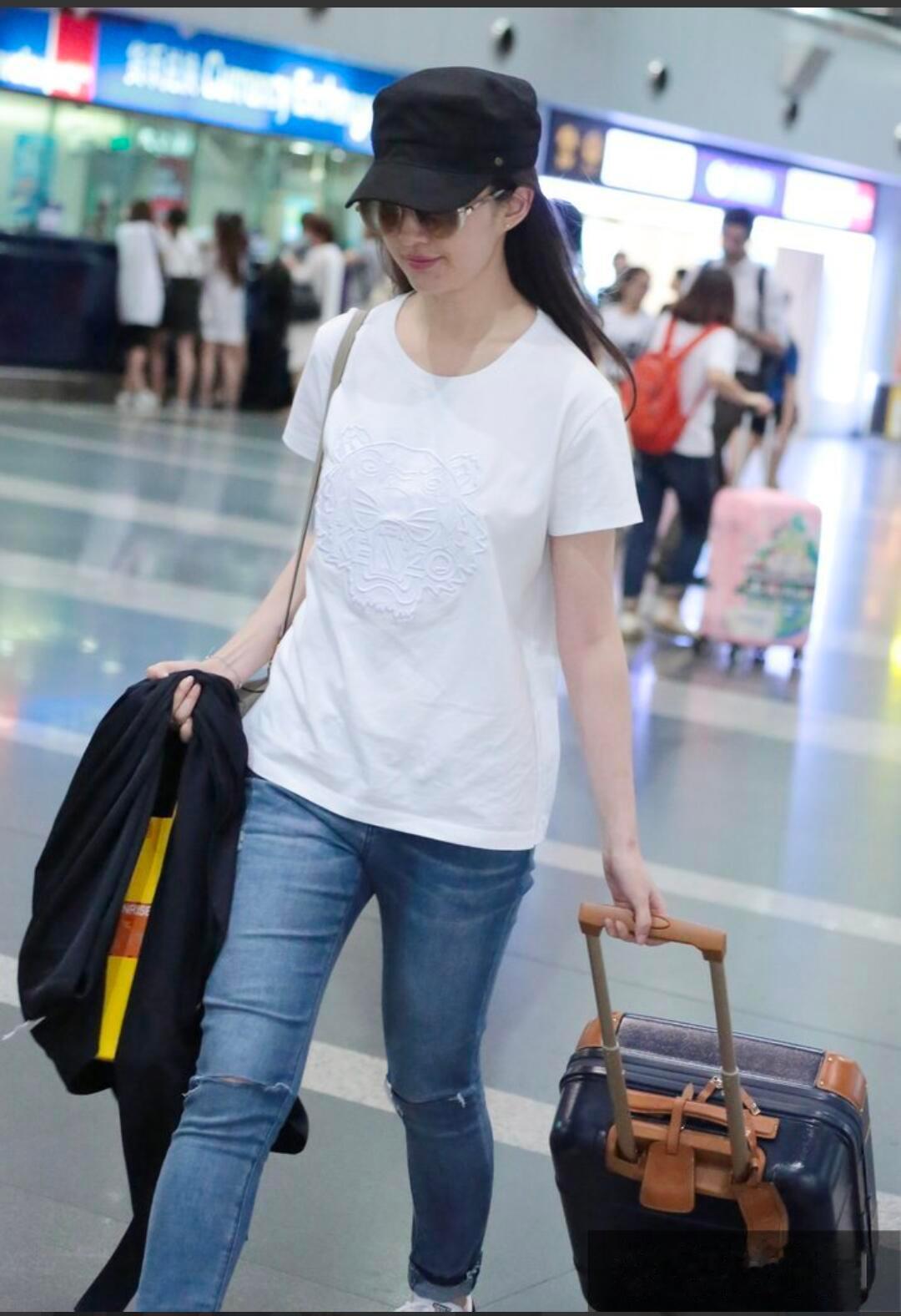 白T牛仔裤素颜美美哒 
