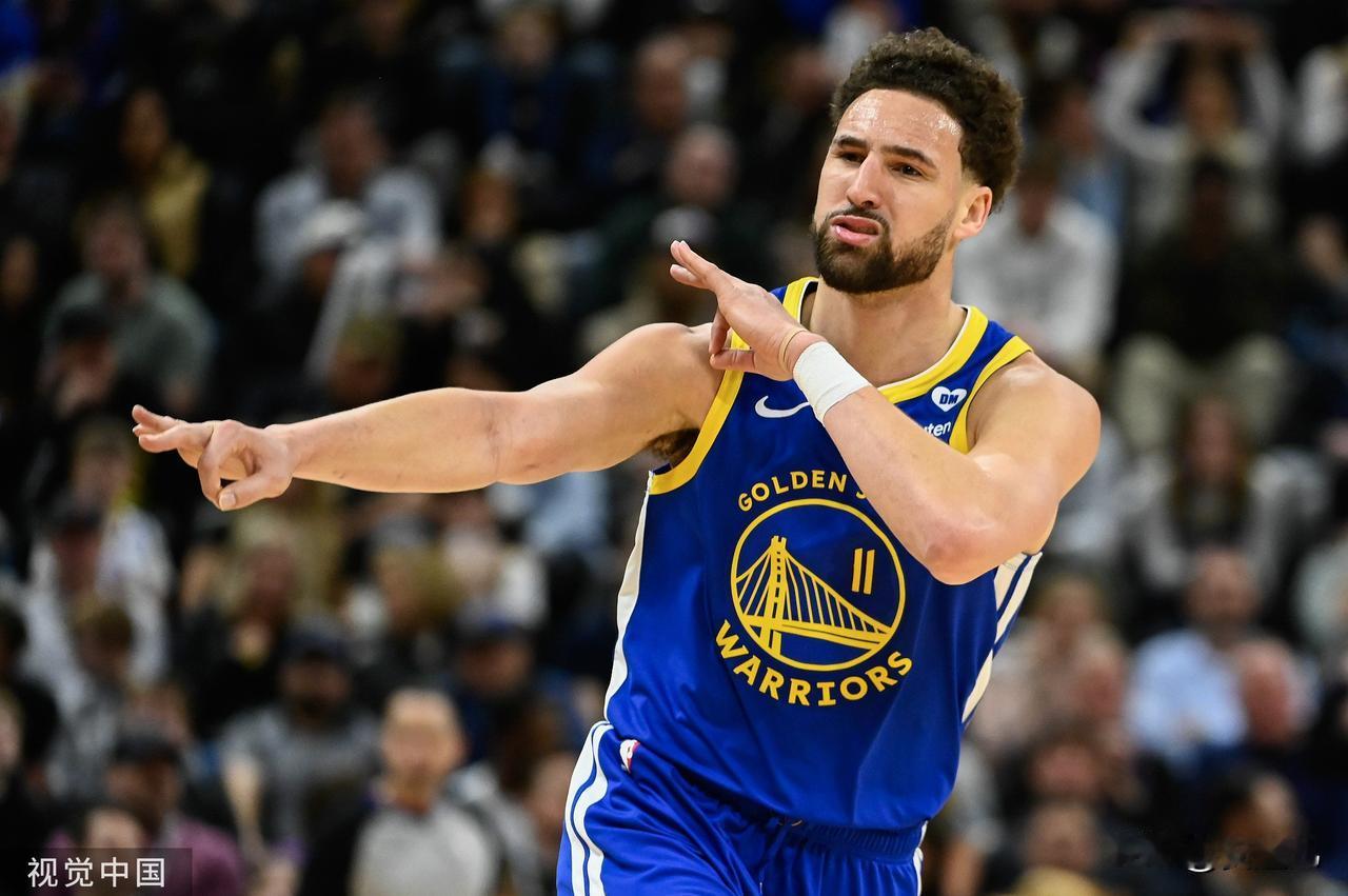 [NBA]勇士3分险胜爵士  克莱替补35分赛季新高库里16+10
北京时间2月