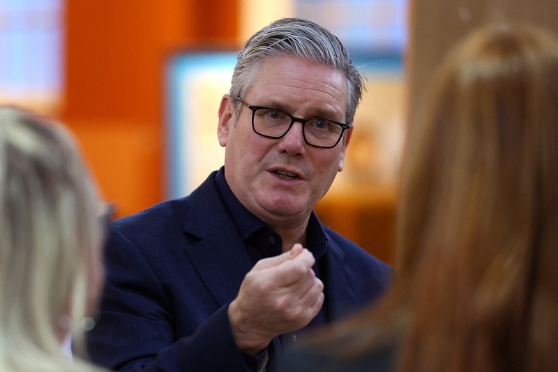 【涉及中国使馆新馆舍项目， #英首相放话不会被中方吓倒#】据彭博社报道，当地时间