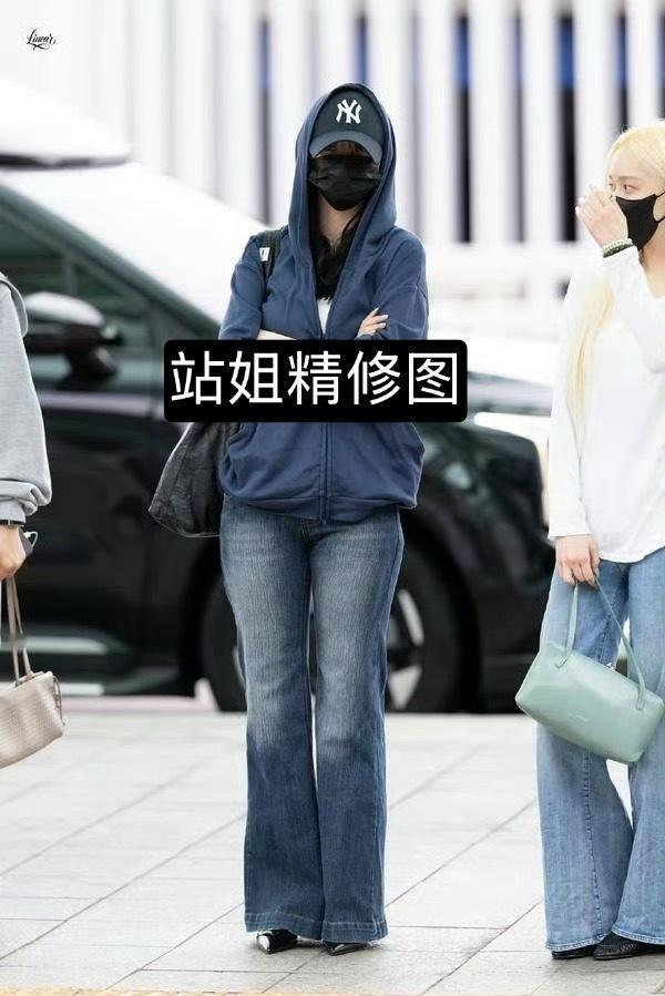 殖民女王又穿上了她的牛仔裤 ​​​