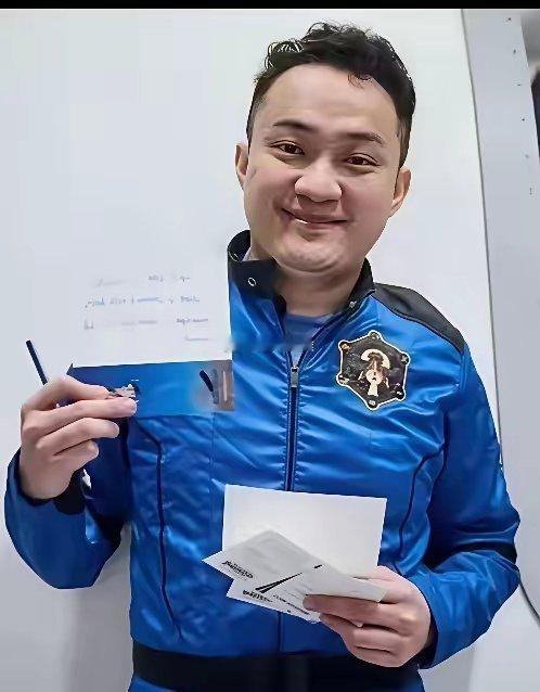 这男的我都看不上，景甜咋看上的 ​​​