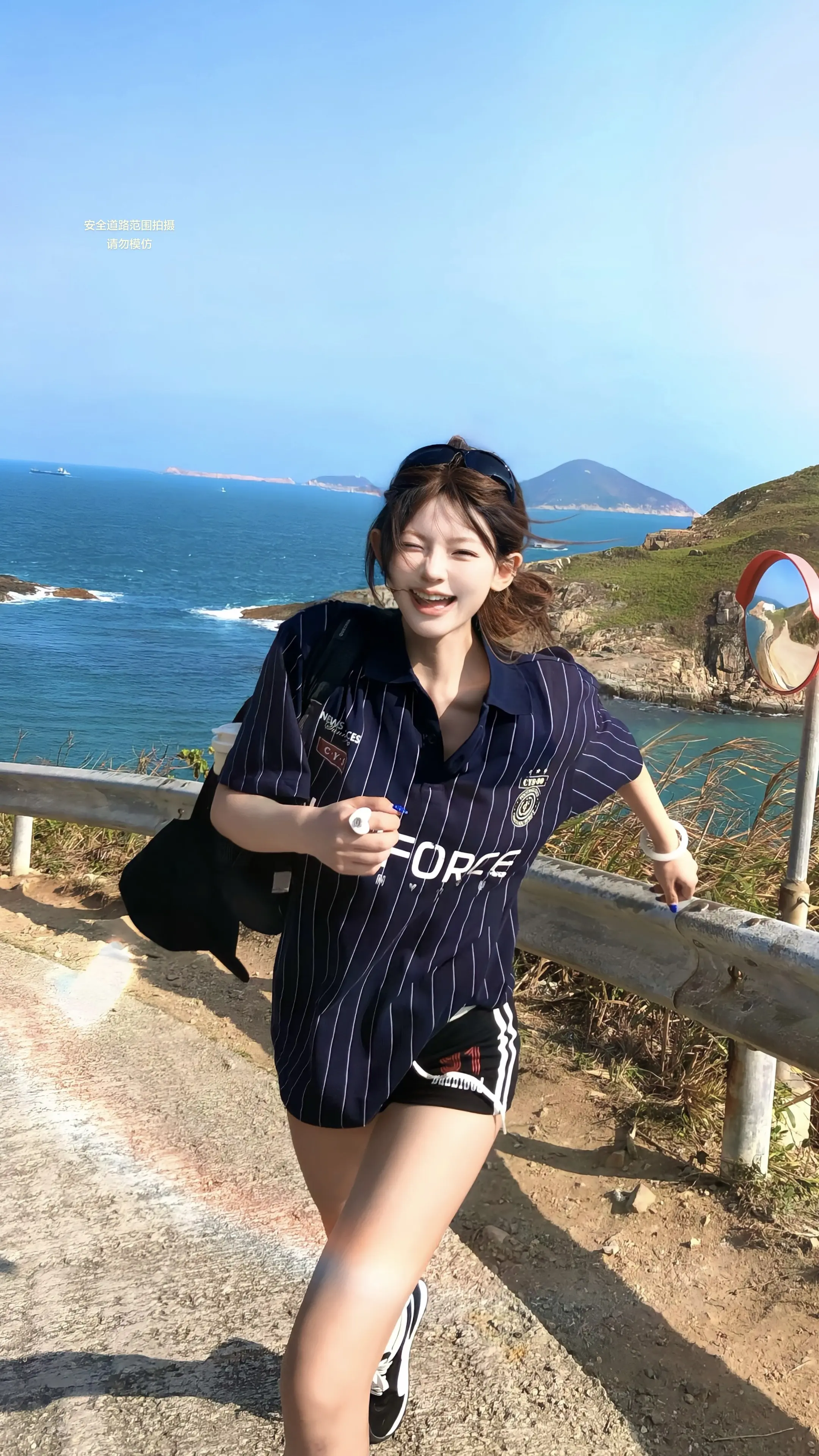 迷人的笑脸 吸引视线 |ω･`)