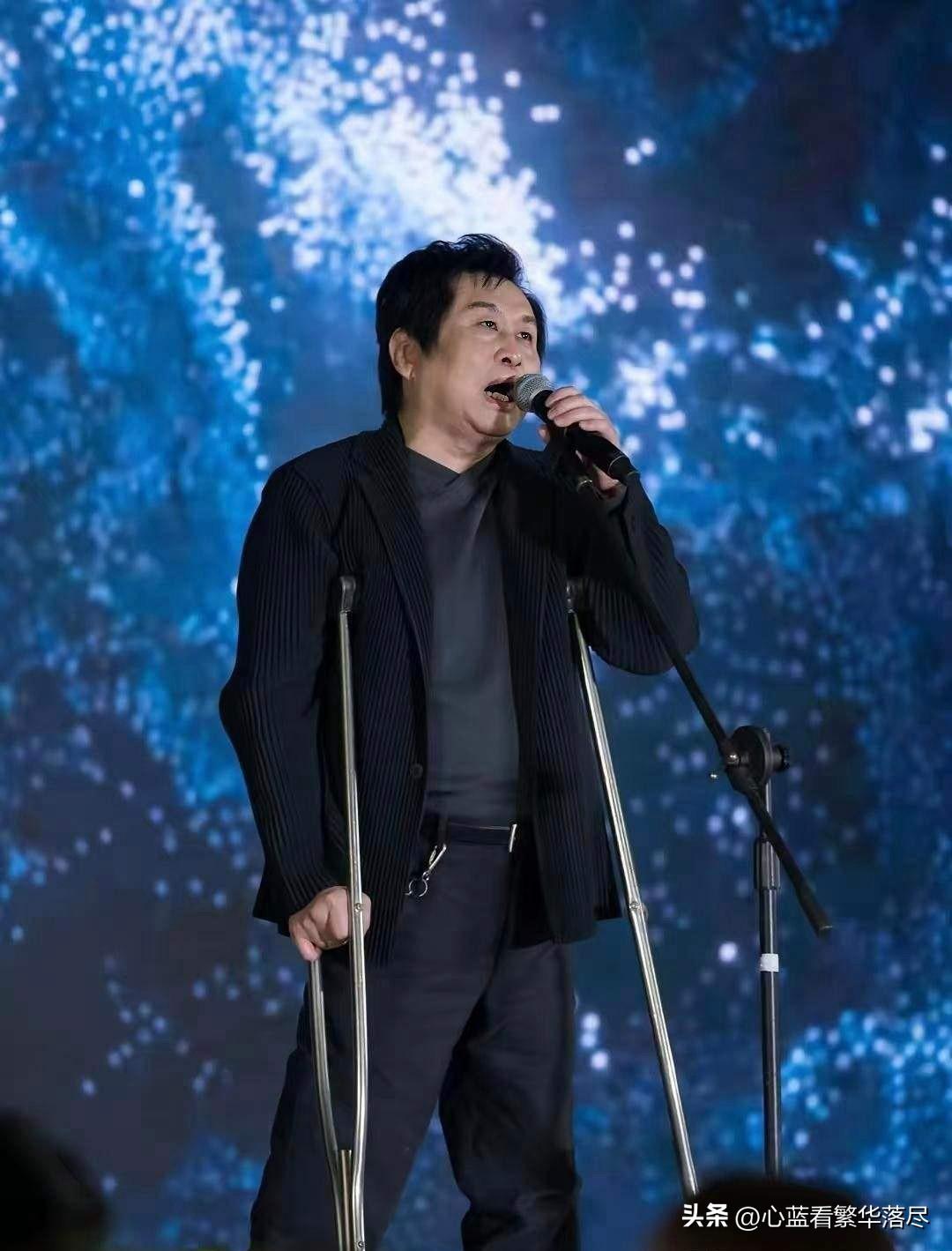 真的很好奇郑智化平时都不上网的吗，在准备来大陆捞钱的时候，难道他都不上网去看看自