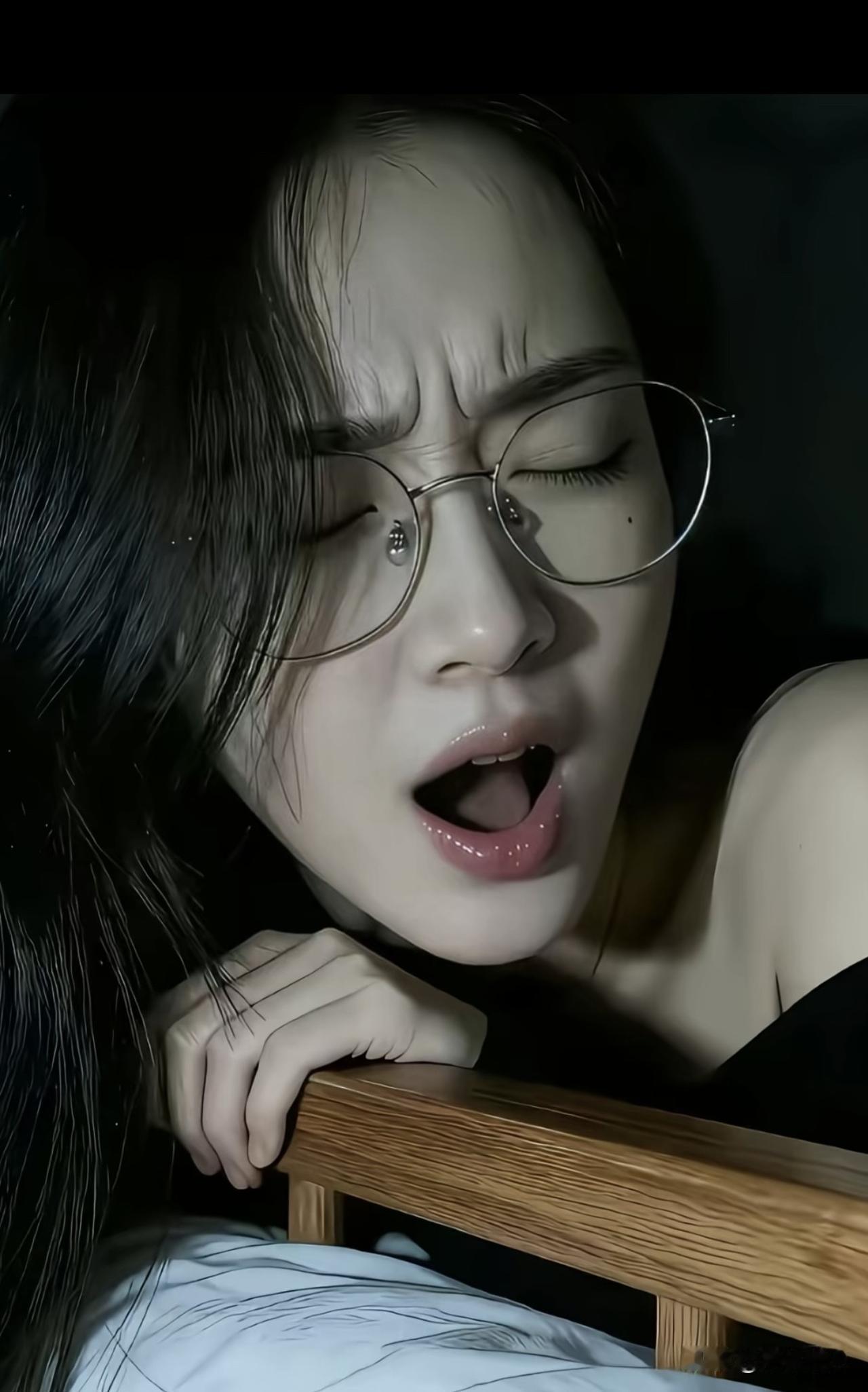 新思维：父母拼命要求子女，不如提升自己。

记得罗振宇说过：“我们这一代，不要做