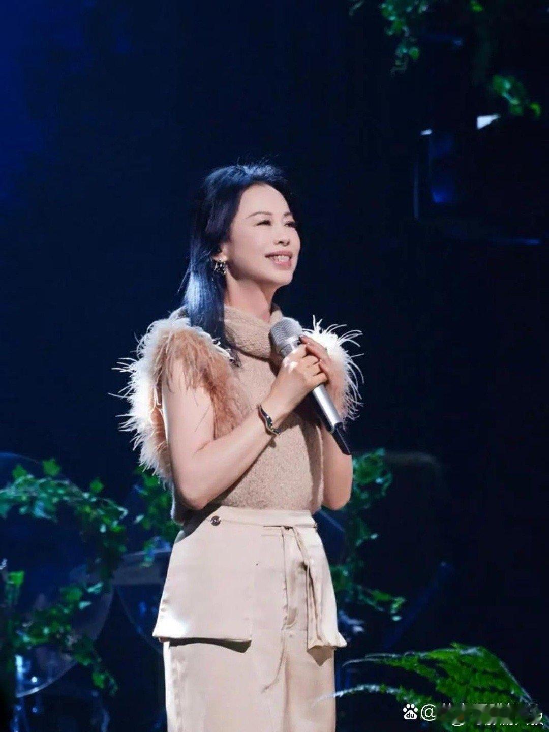 黄绮珊居然也医美了，不过我觉得医美对她来说作用不大。 ​​​