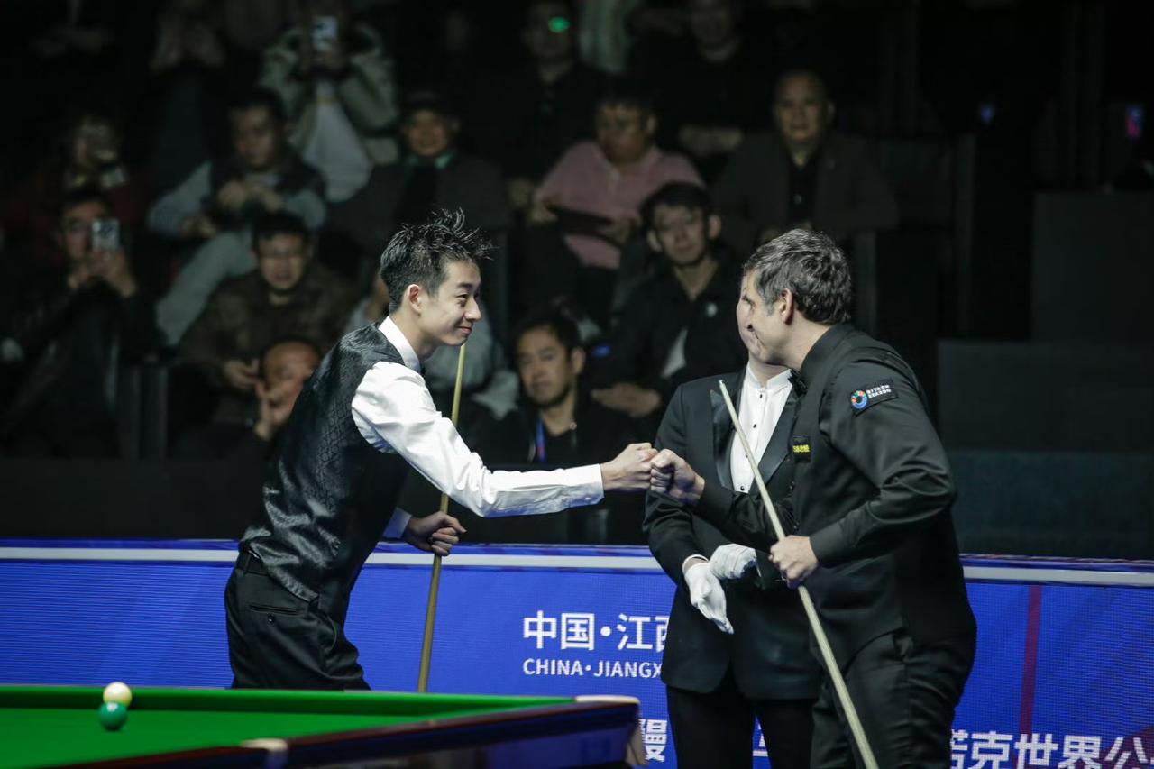 斯诺克世界公开赛最新战报！

吴宜泽5-6奥沙利文，无缘决赛，火箭冲击冠军！
