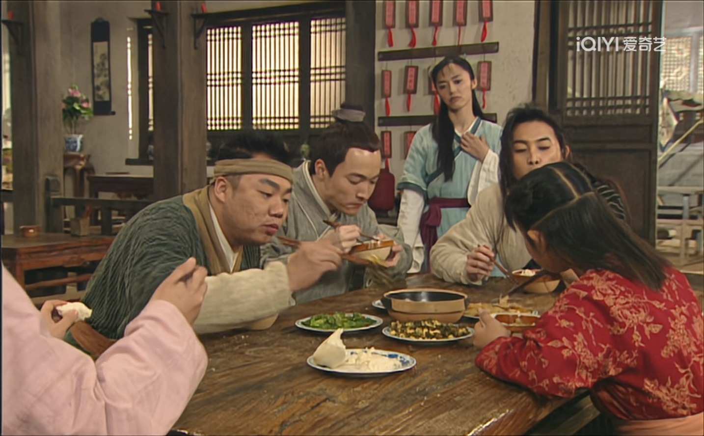 武林外传有一点我很喜欢的就是看他们吃饭，看起来好香好好吃 