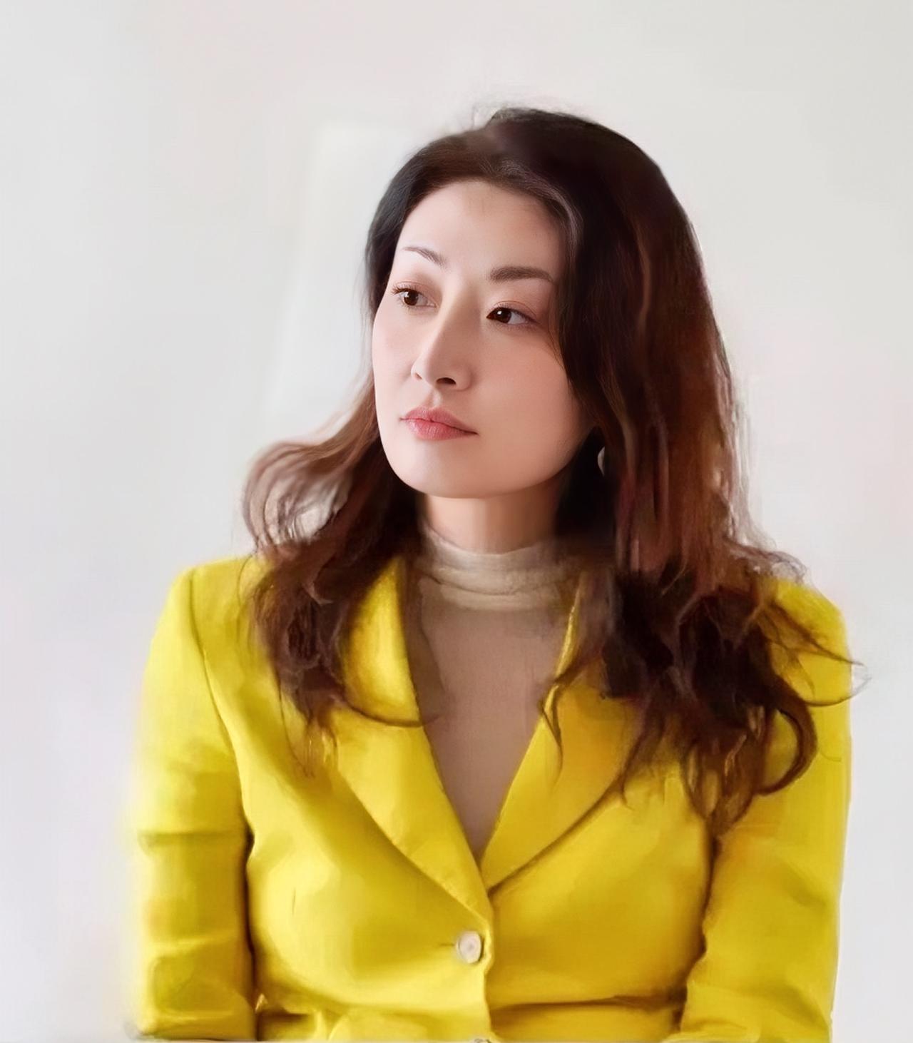 宗馥莉终究没撬动父亲生前摆好的棋局！21亿美元，折合人民币超过140亿，被锁在香