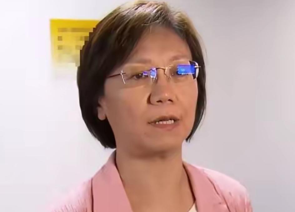 翁晓玲好样的！
 
在台立院的程序委员会国民党与民众党民代在9：9持平的情况下，