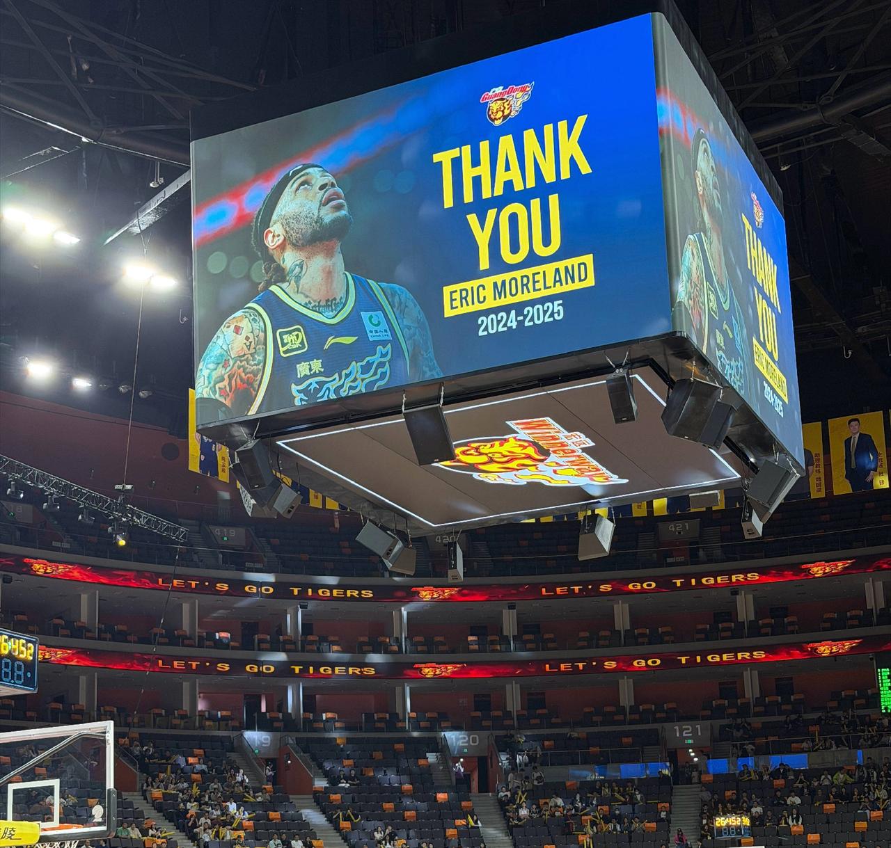 广东宏远都在主场给莫兰德做了致敬视频，却没有给周鹏做致敬视频，这其中有什么恩怨情