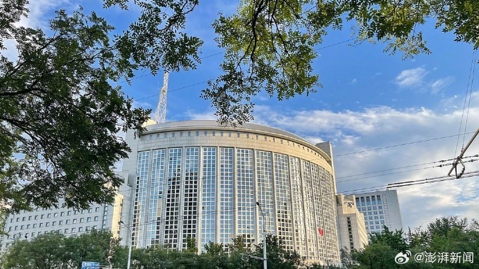 【#外交部回应日本扣押中国渔船并逮捕船长#：望日方严格遵守有关协定、公正执法】2