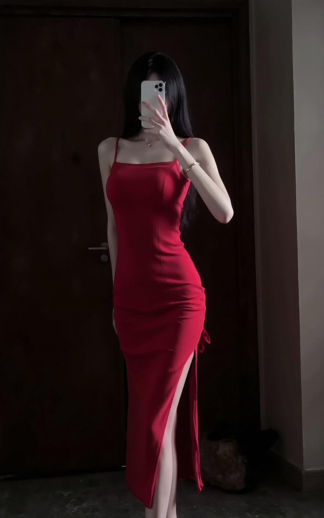 红色系、居家对镜拍、性感御姐 