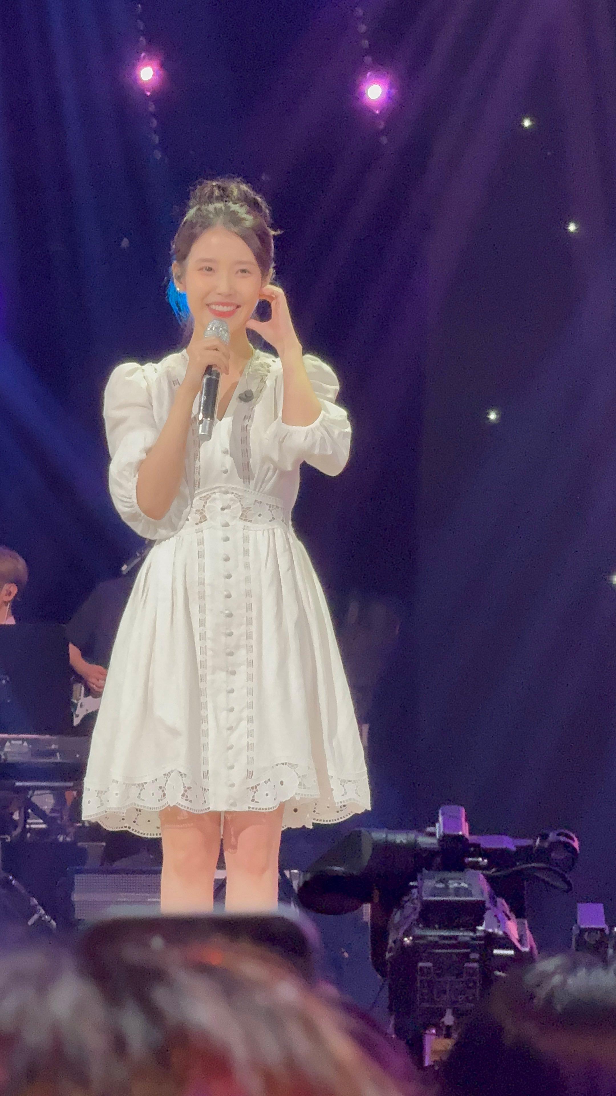 我將一直蹲著這個造型出來 想修🥺🥺🥺 ​​​