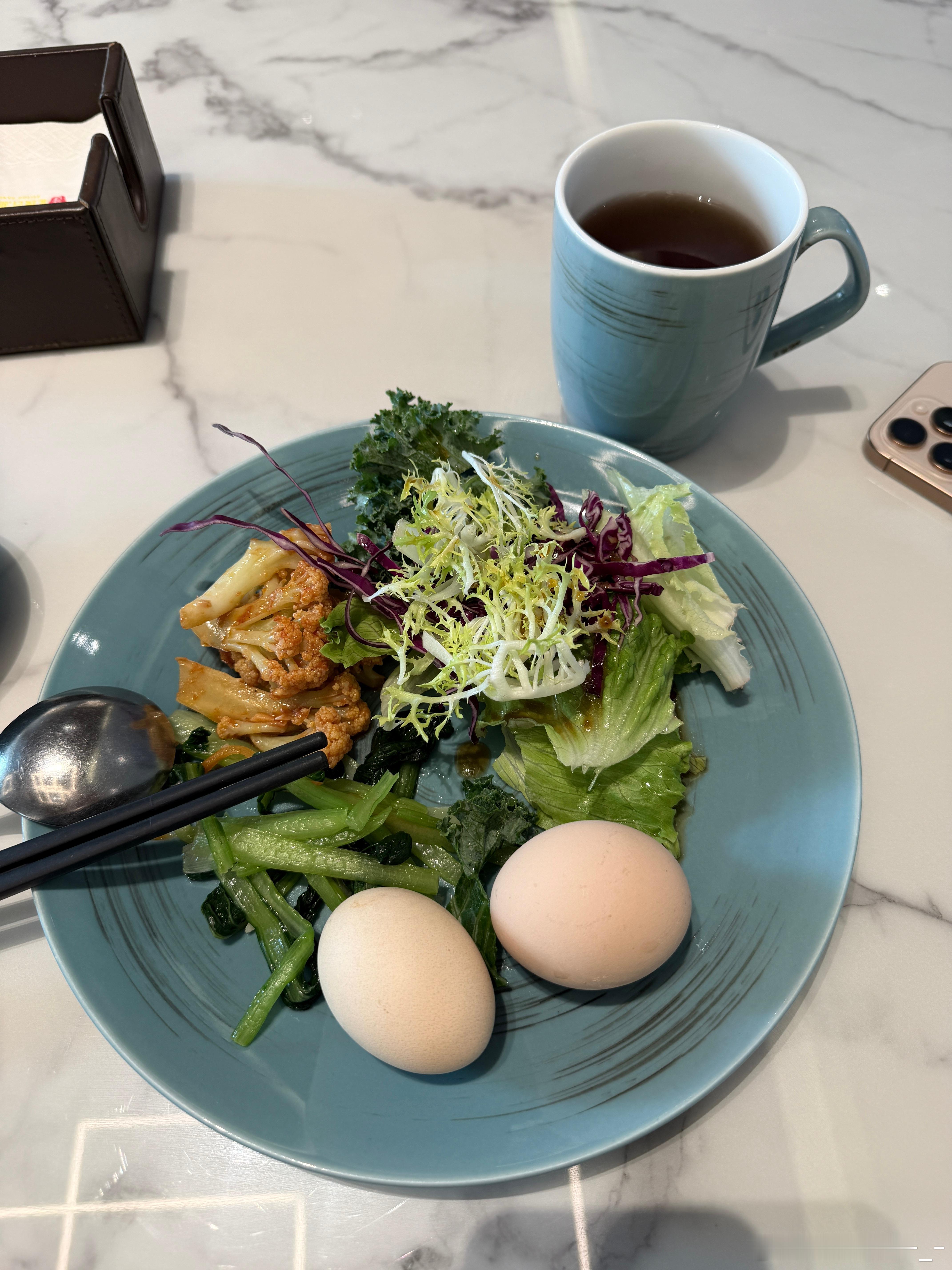 吃早餐没欧尼茜茜 ​​​