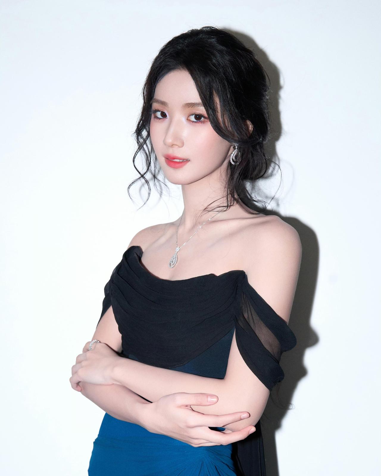 卢昱晓